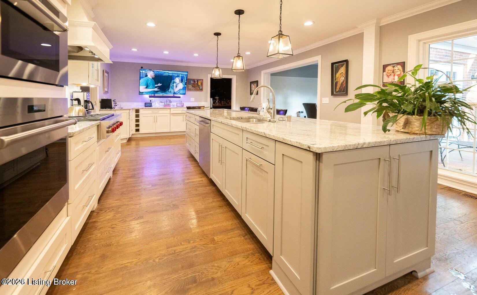 514 Jarvis Ln