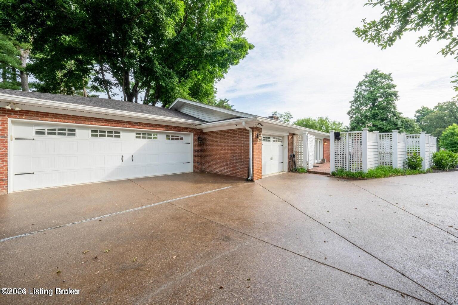 514 Jarvis Ln