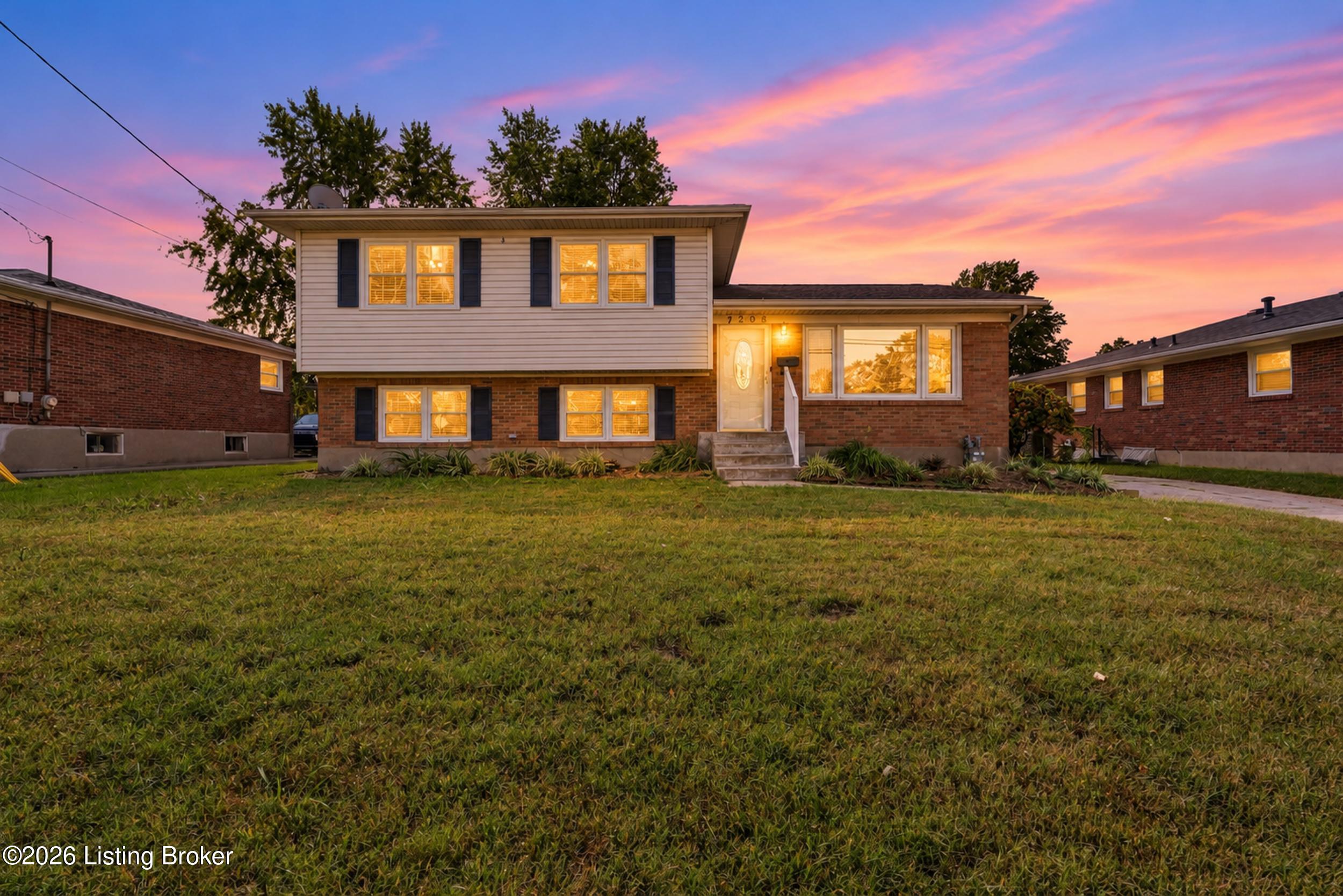 7206 Tangelo Dr