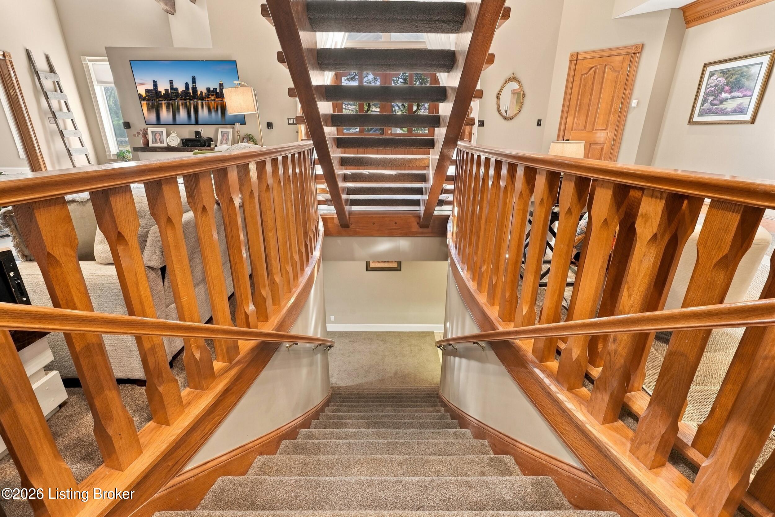 8161 Cunningham Sarles Rd