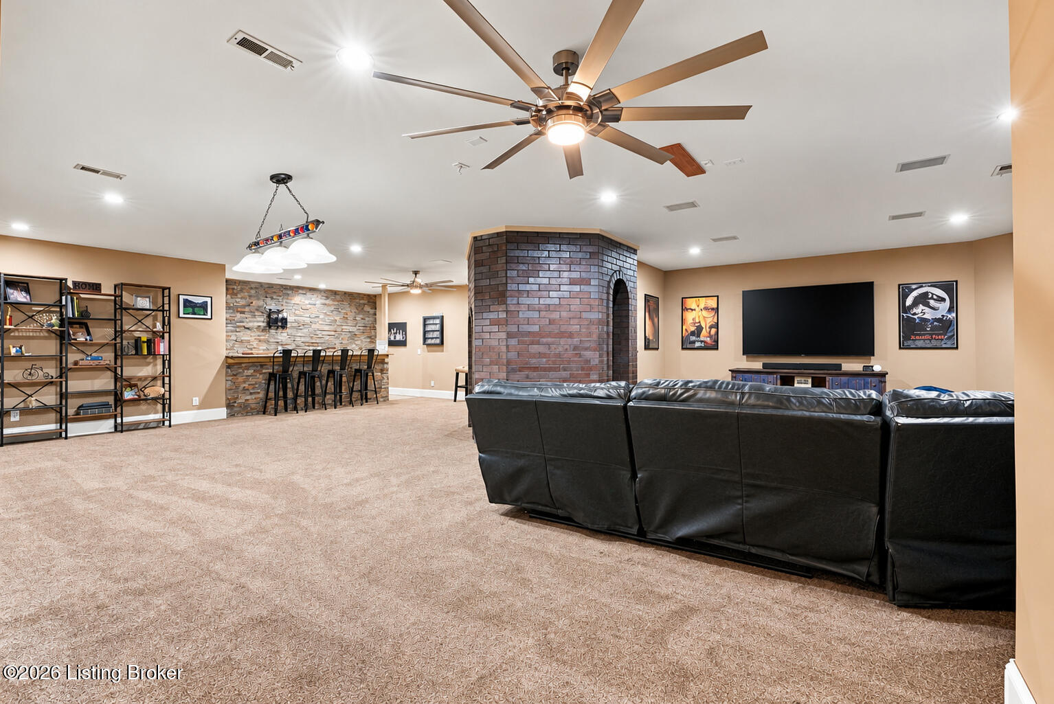 8161 Cunningham Sarles Rd