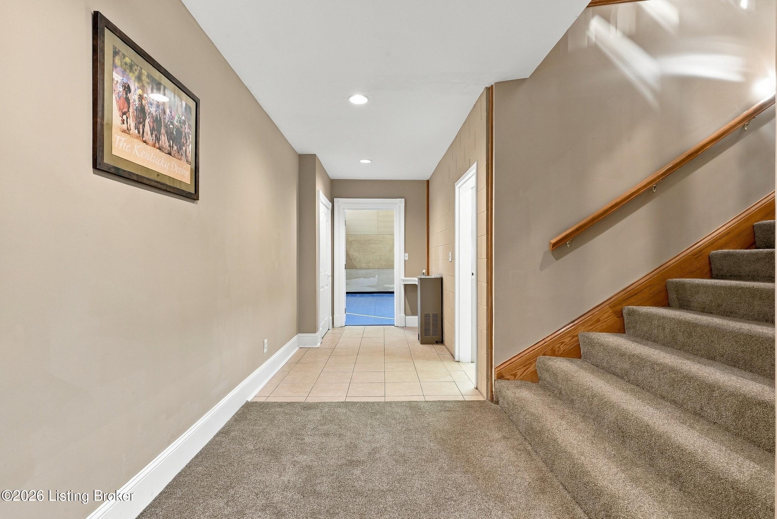 8161 Cunningham Sarles Rd