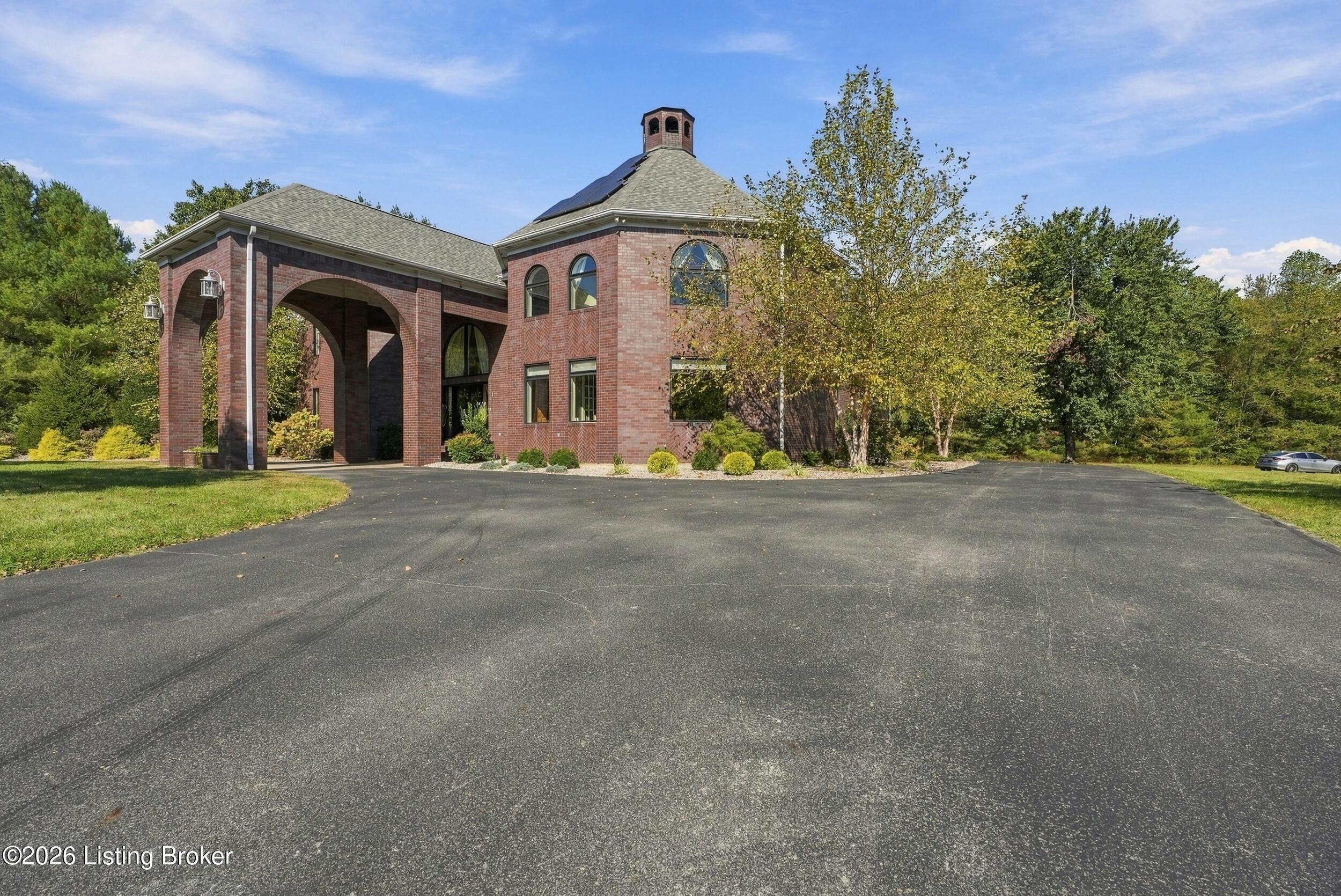 8161 Cunningham Sarles Rd