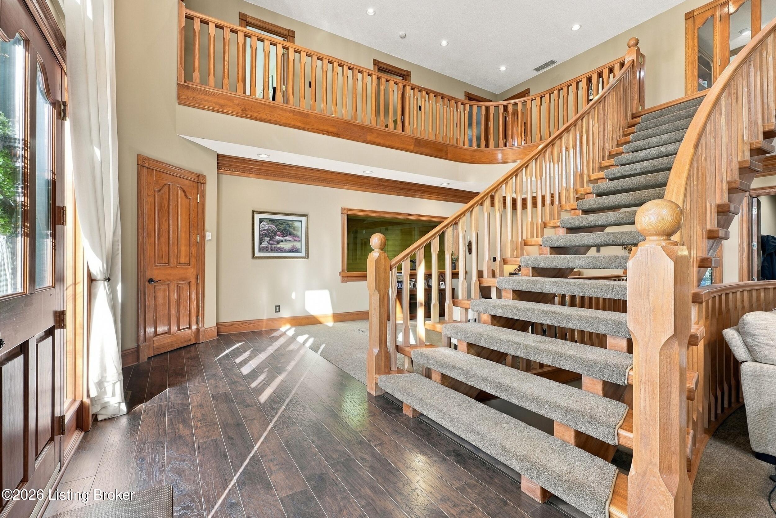 8161 Cunningham Sarles Rd