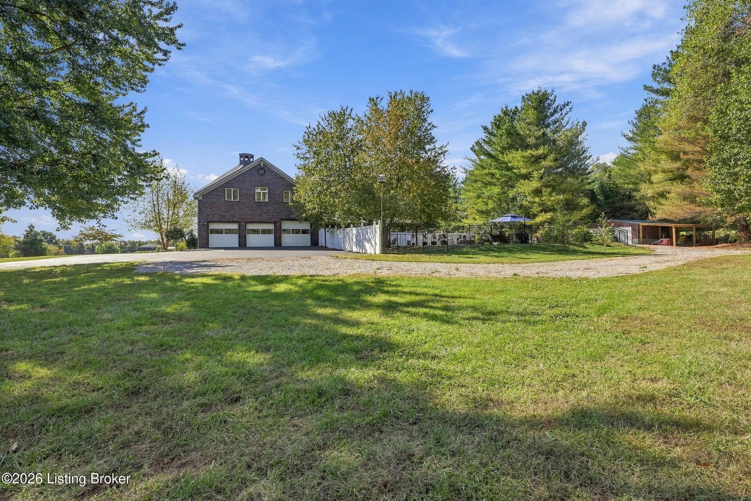8161 Cunningham Sarles Rd