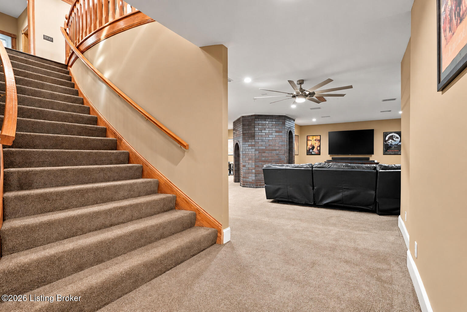 8161 Cunningham Sarles Rd