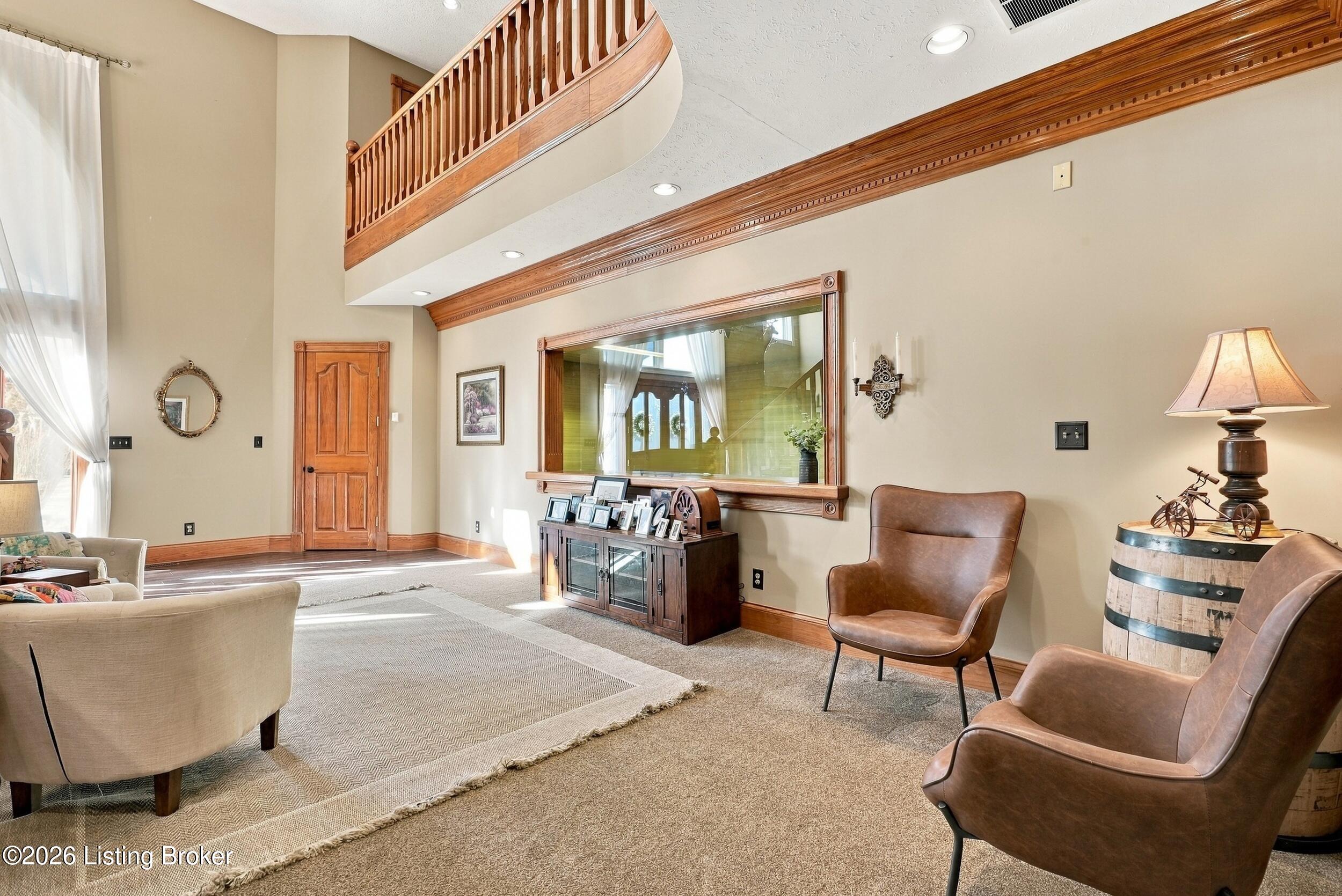 8161 Cunningham Sarles Rd