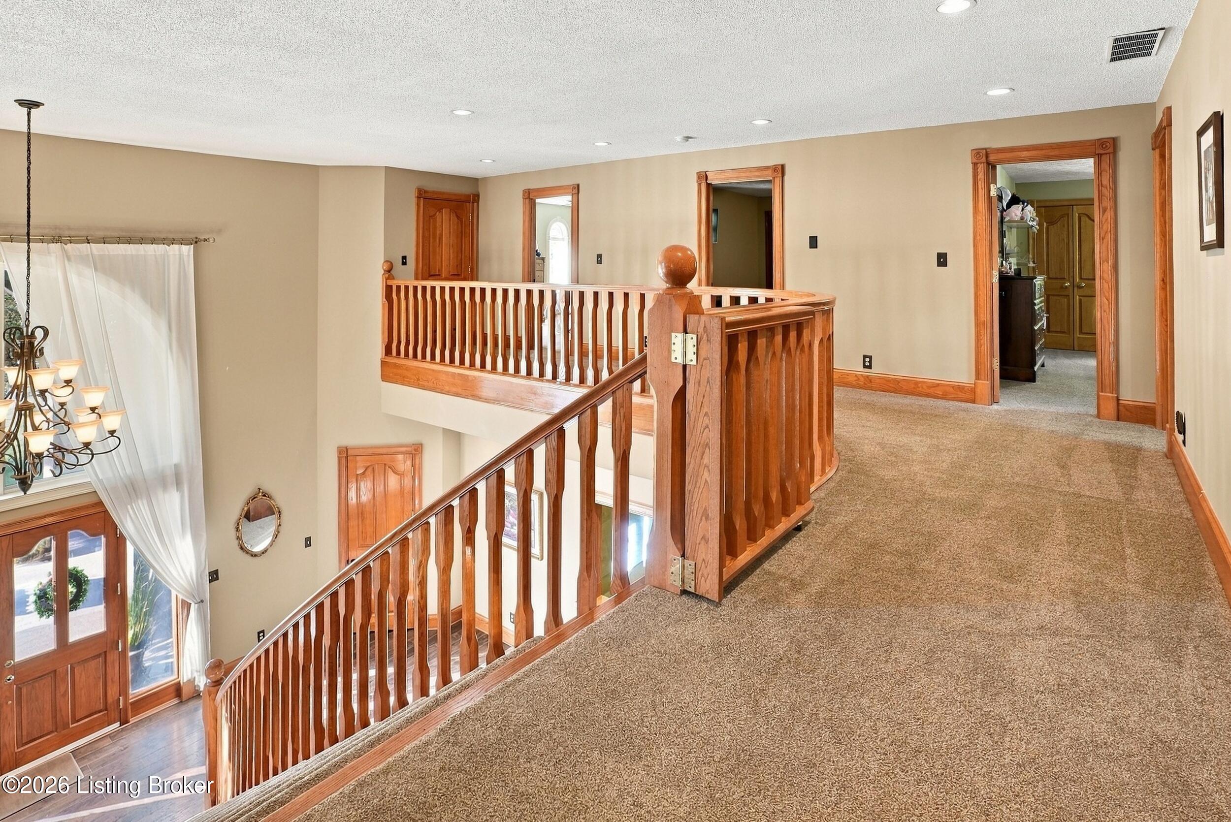 8161 Cunningham Sarles Rd