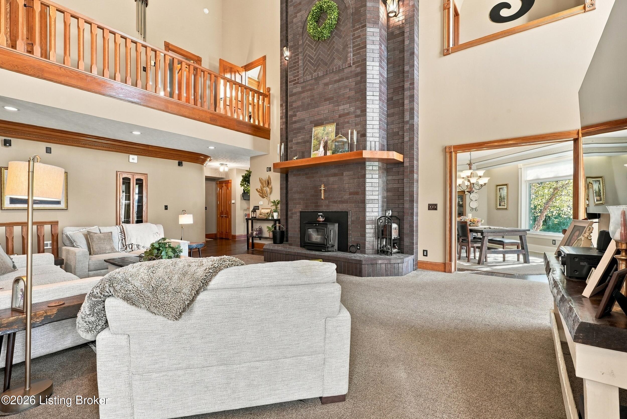 8161 Cunningham Sarles Rd