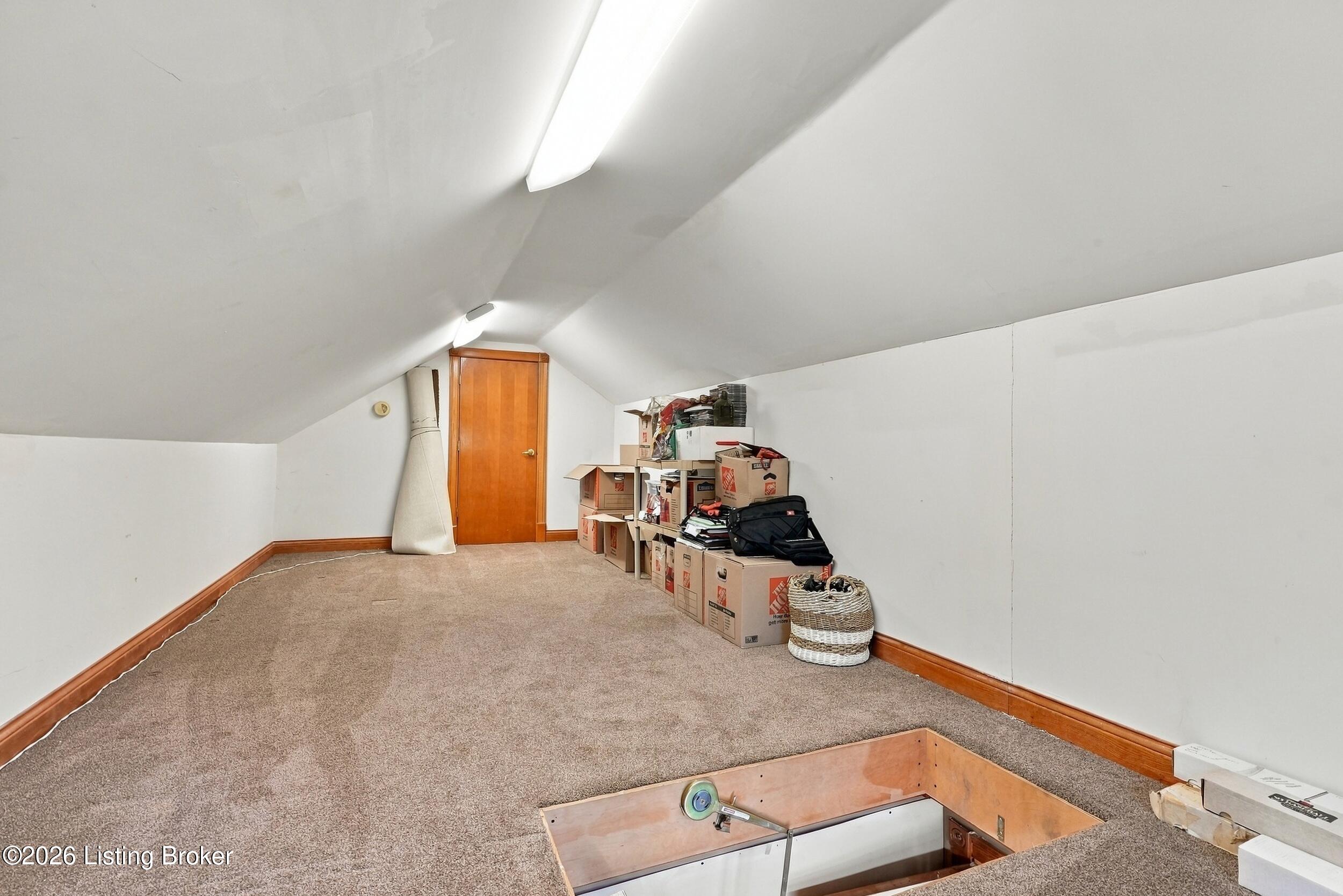 8161 Cunningham Sarles Rd