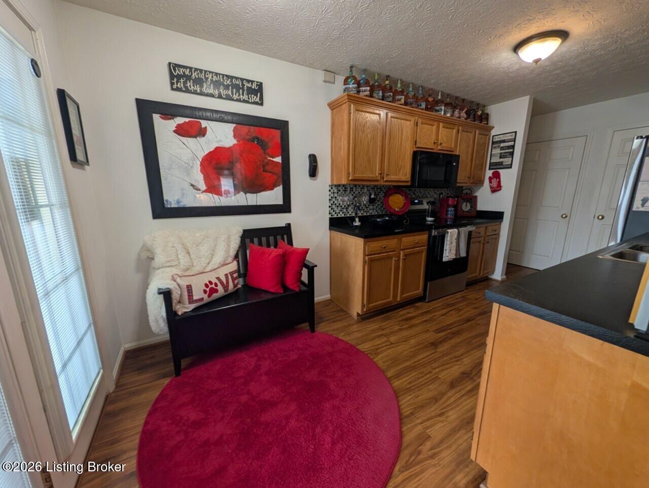 11405 Ridge Lake Dr