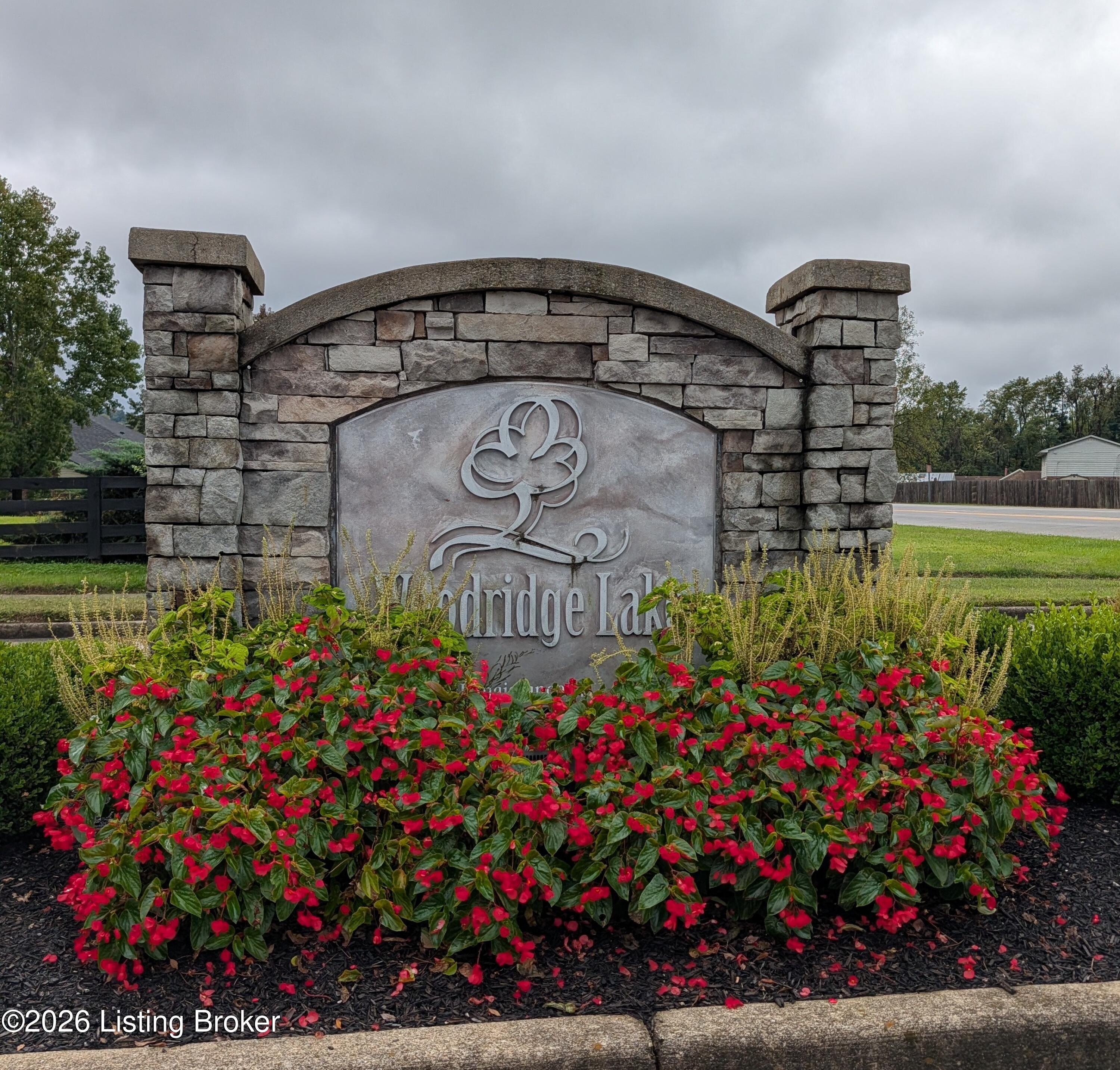 11405 Ridge Lake Dr