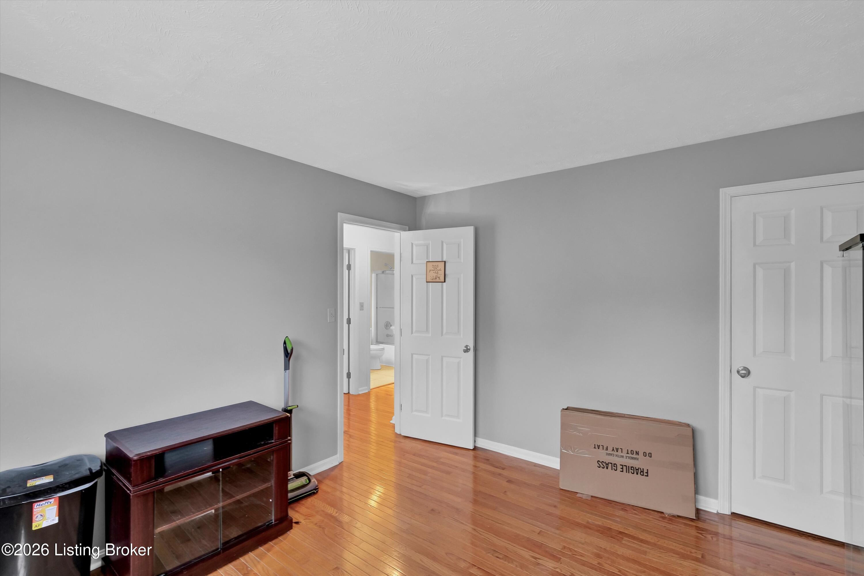 4538 Oak Pointe Dr