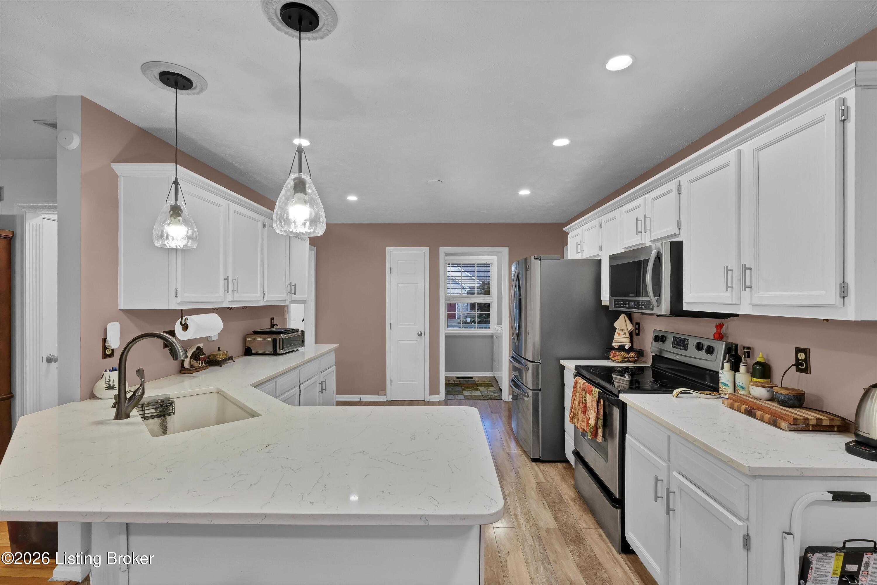 4538 Oak Pointe Dr