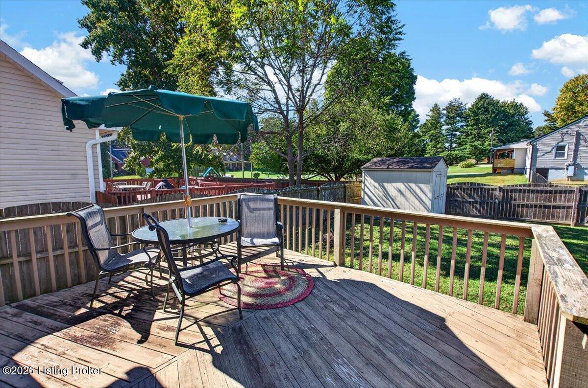 6414 Mossy Oaks Dr