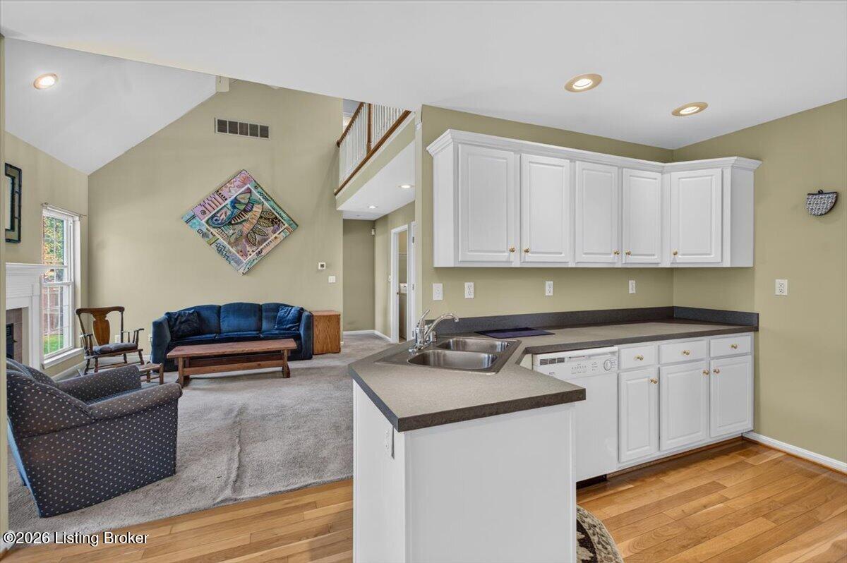6414 Mossy Oaks Dr