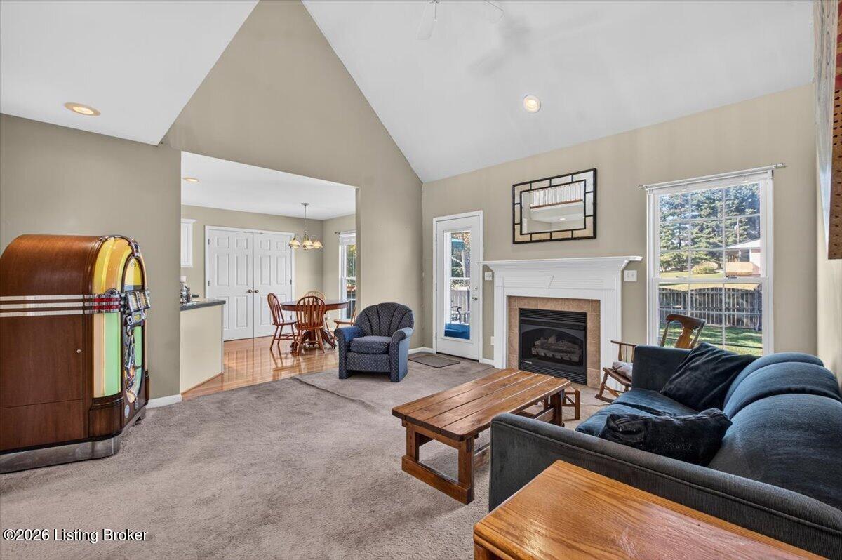 6414 Mossy Oaks Dr