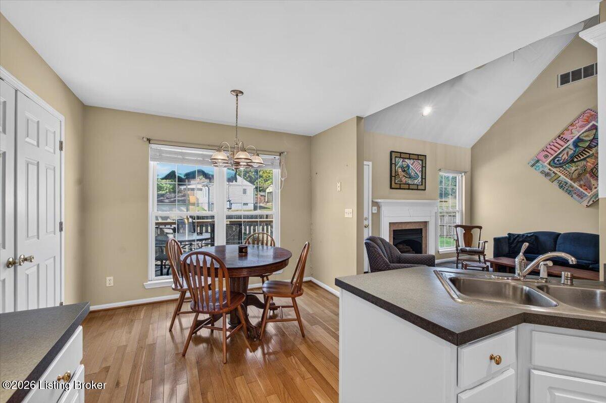 6414 Mossy Oaks Dr