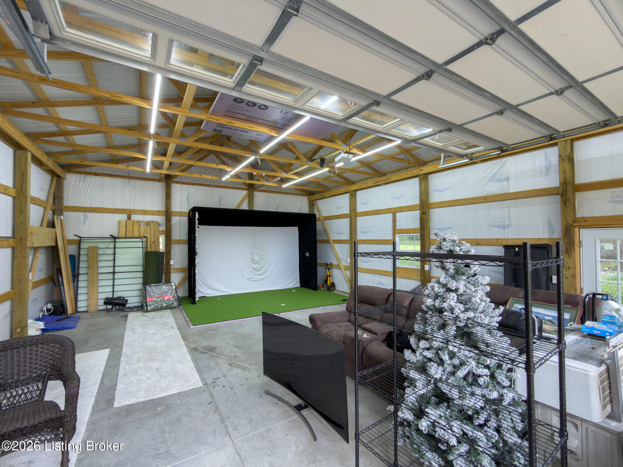 230 Willow Dr
