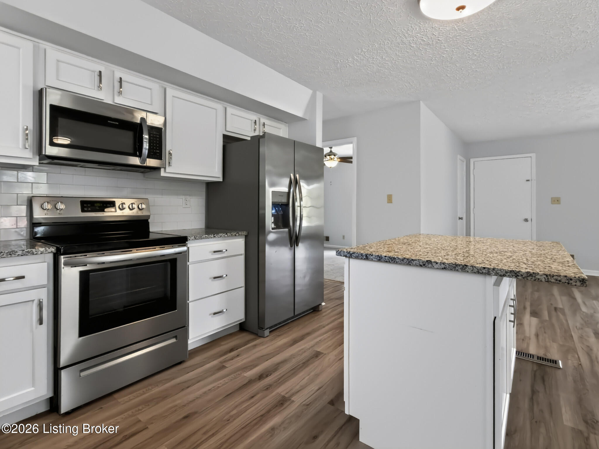 230 Willow Dr