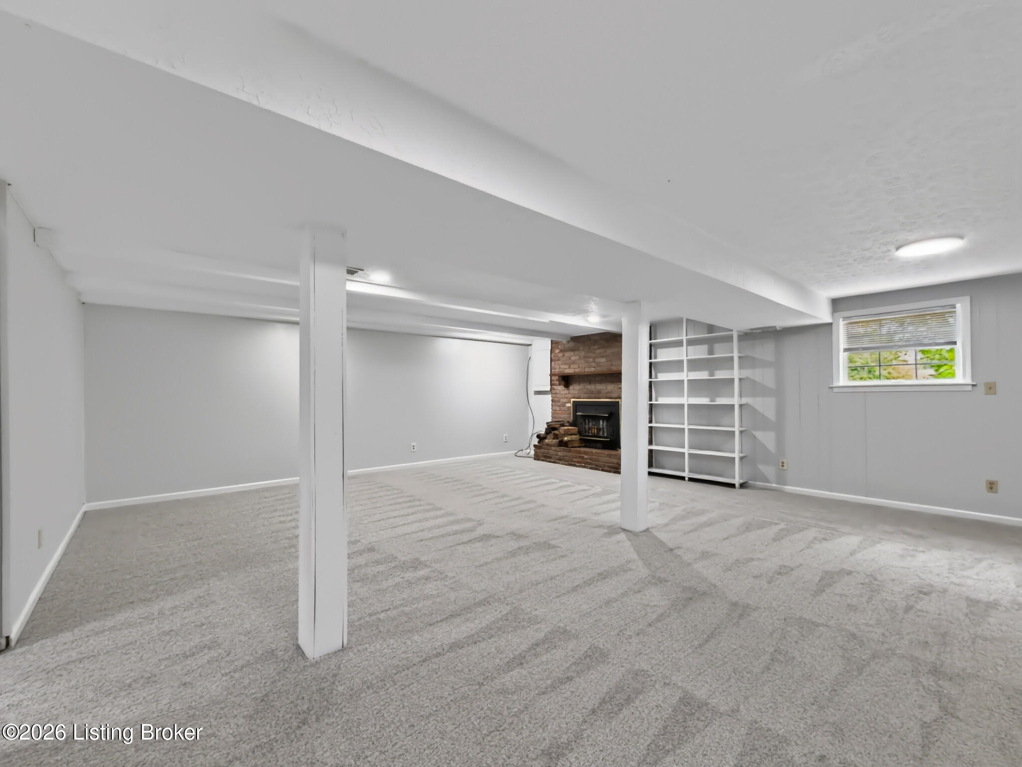 230 Willow Dr