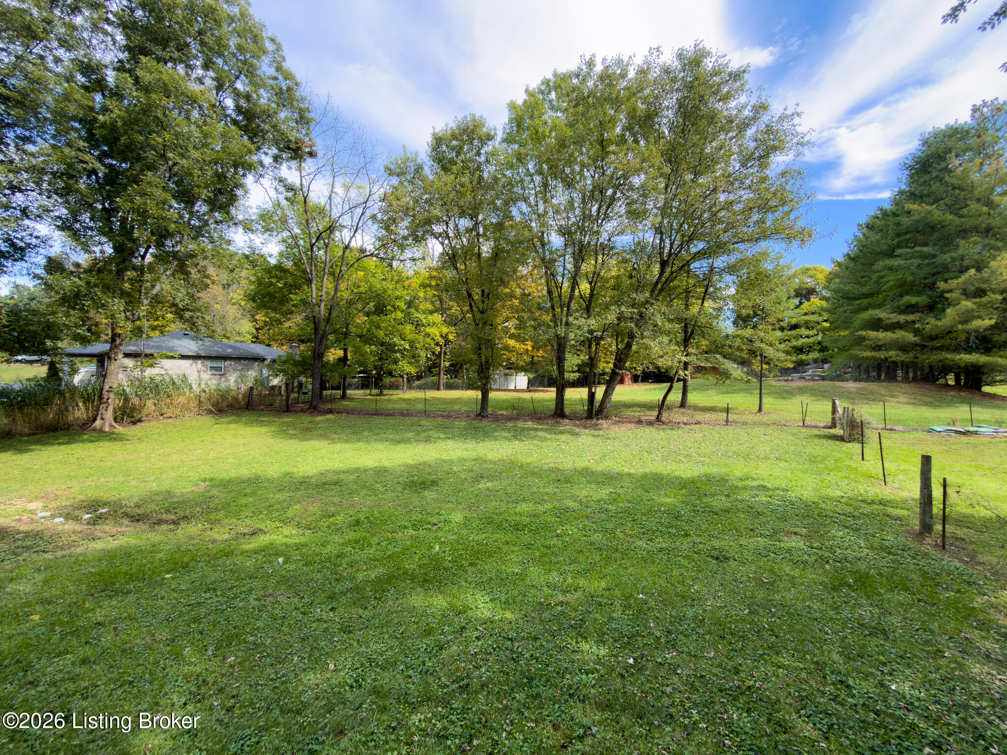 230 Willow Dr