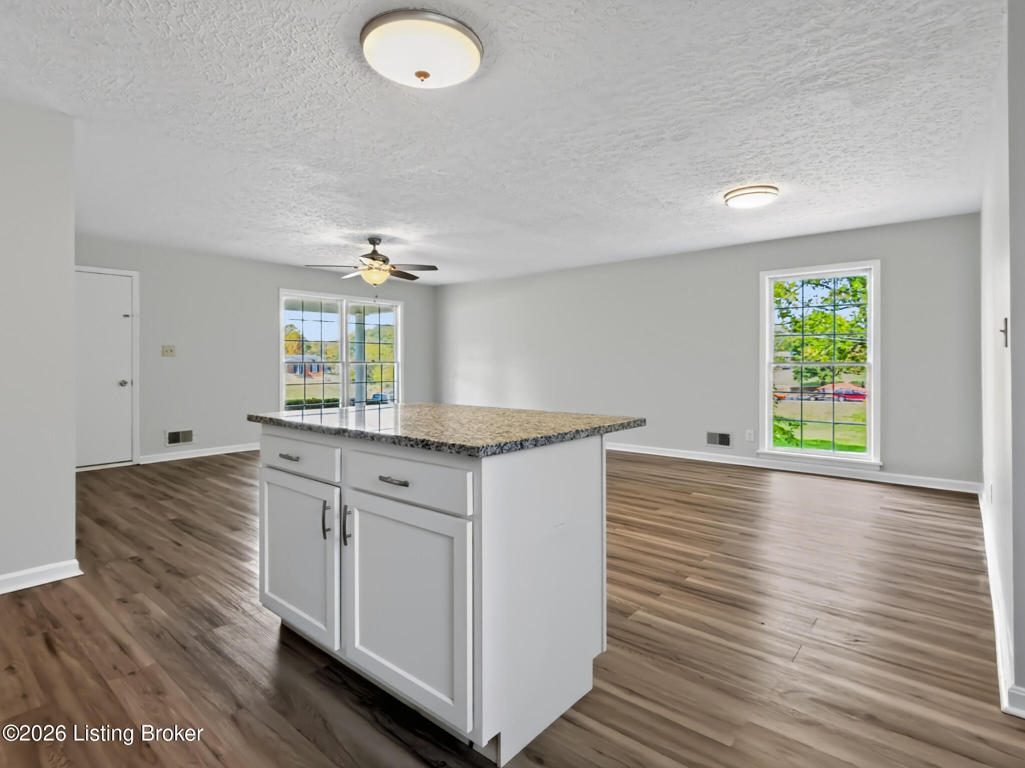 230 Willow Dr