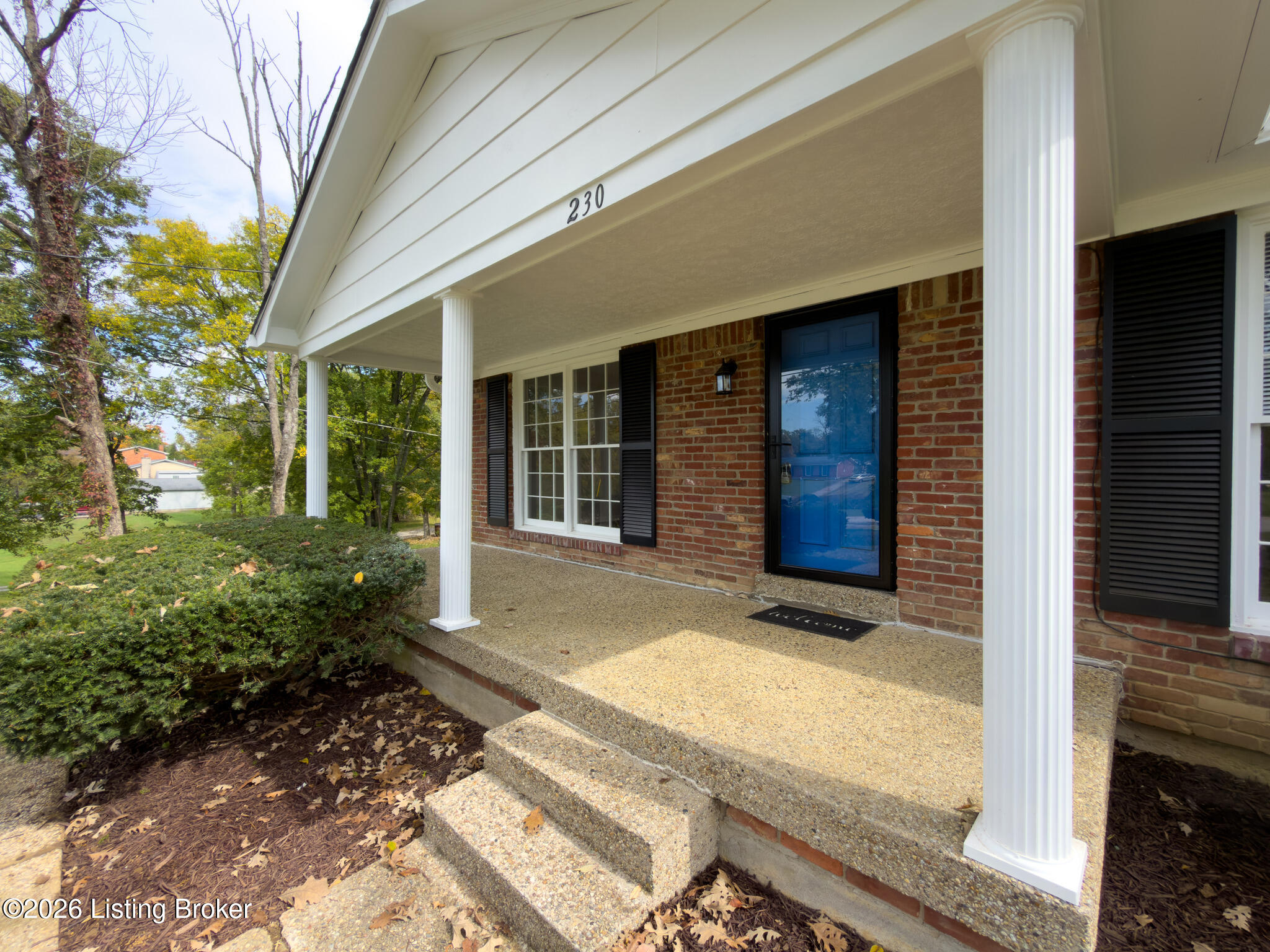 230 Willow Dr