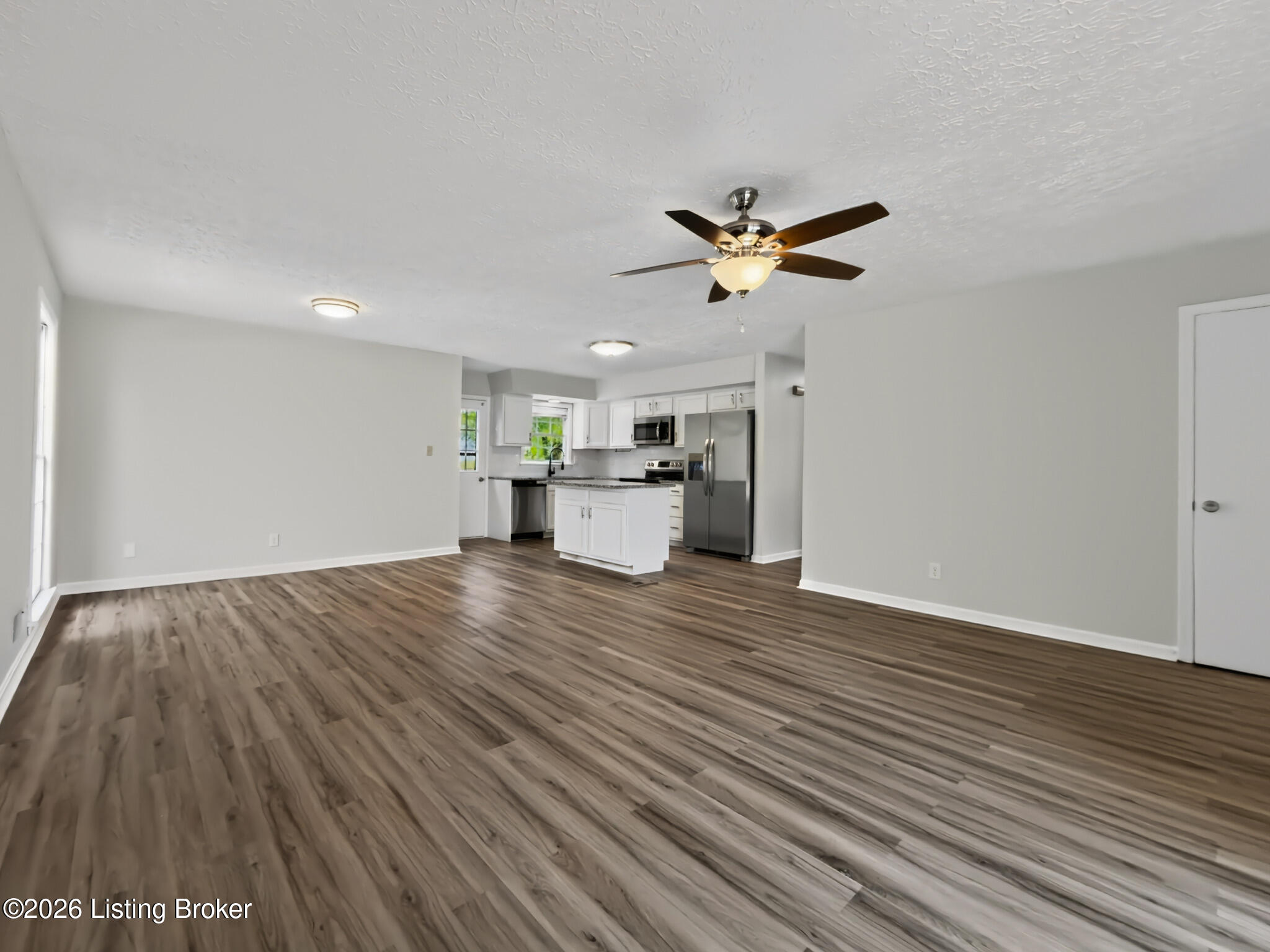 230 Willow Dr
