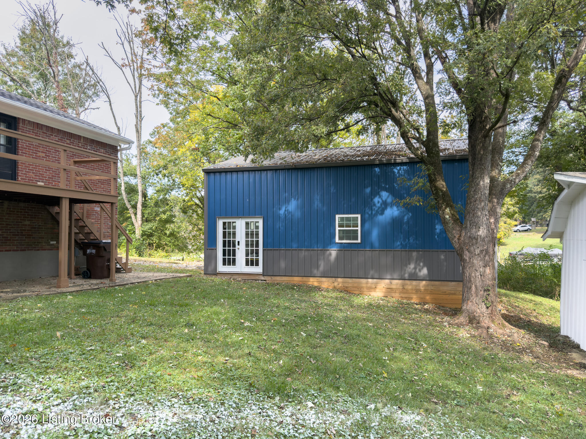 230 Willow Dr