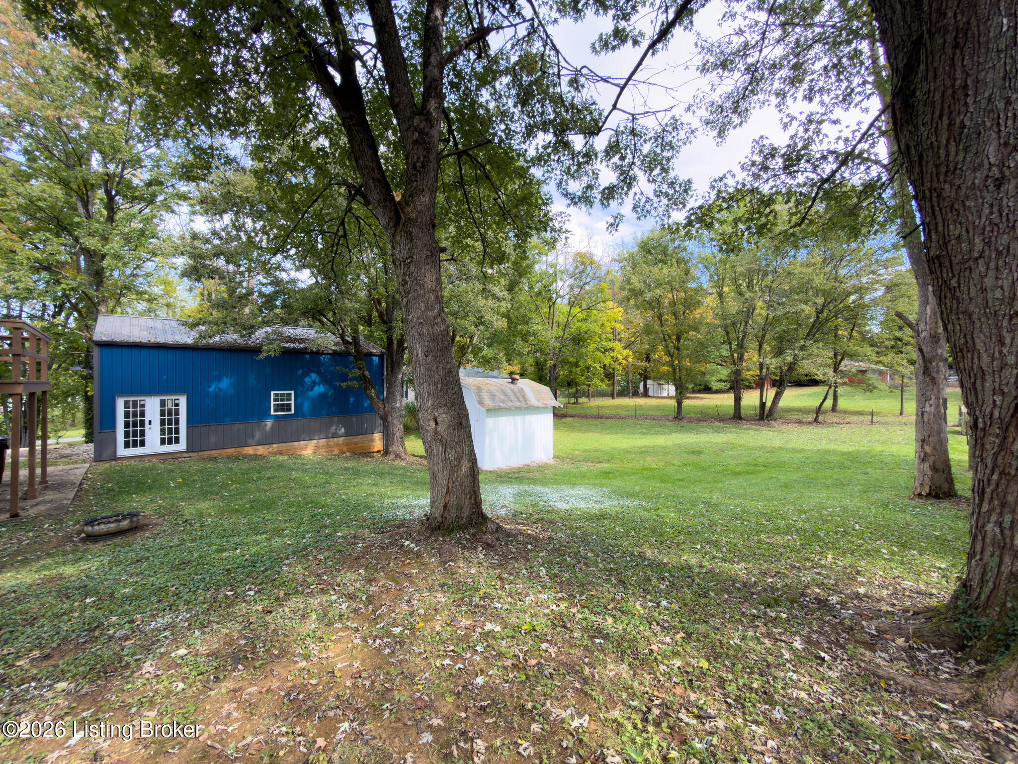 230 Willow Dr