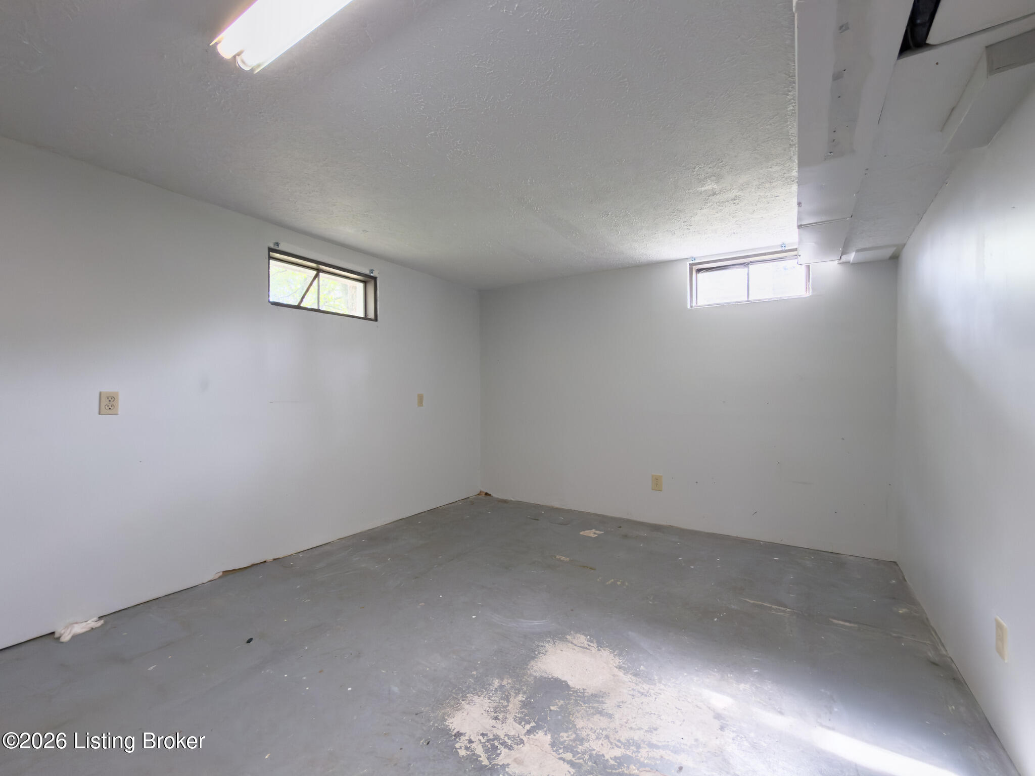 230 Willow Dr