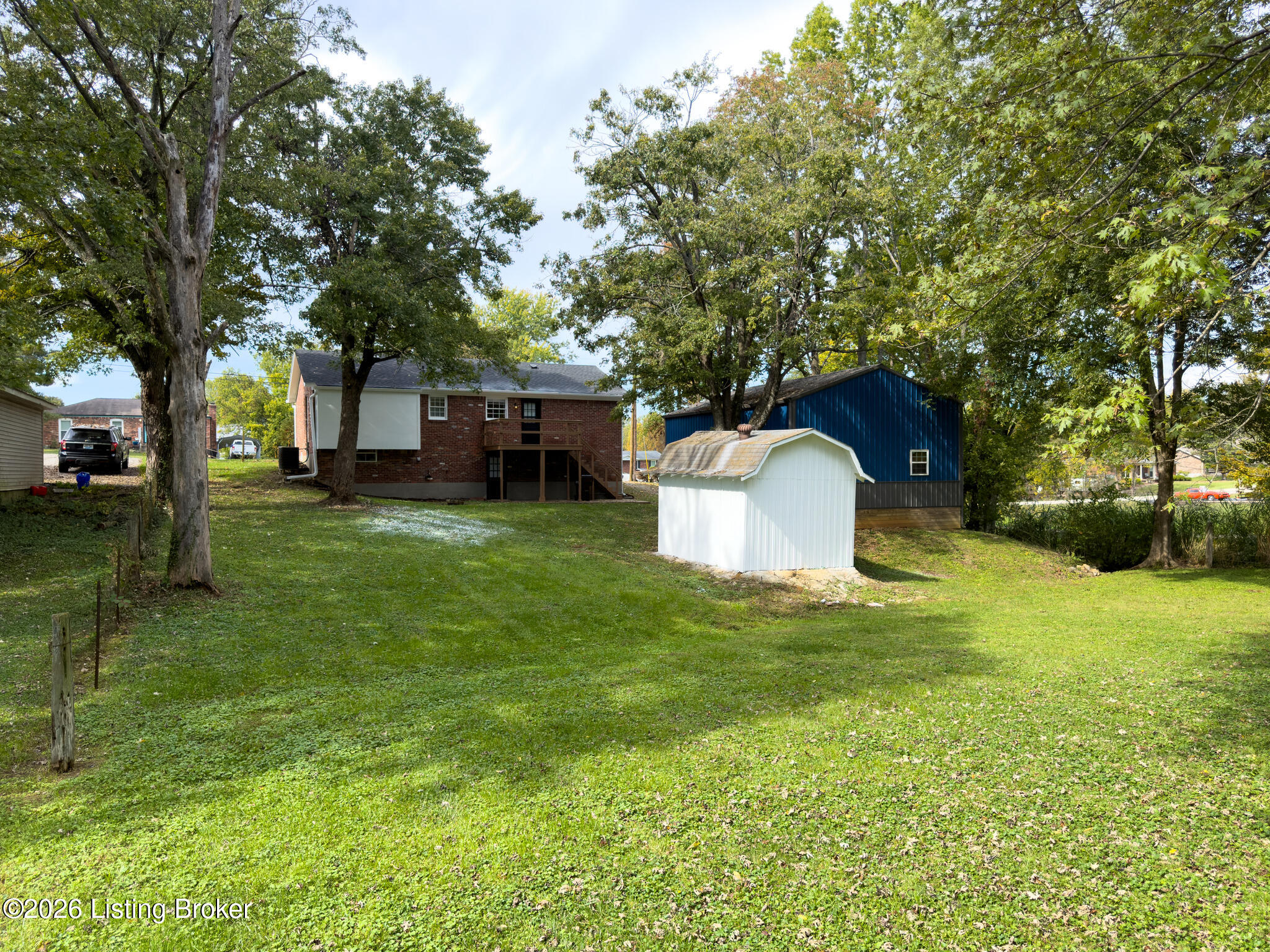 230 Willow Dr
