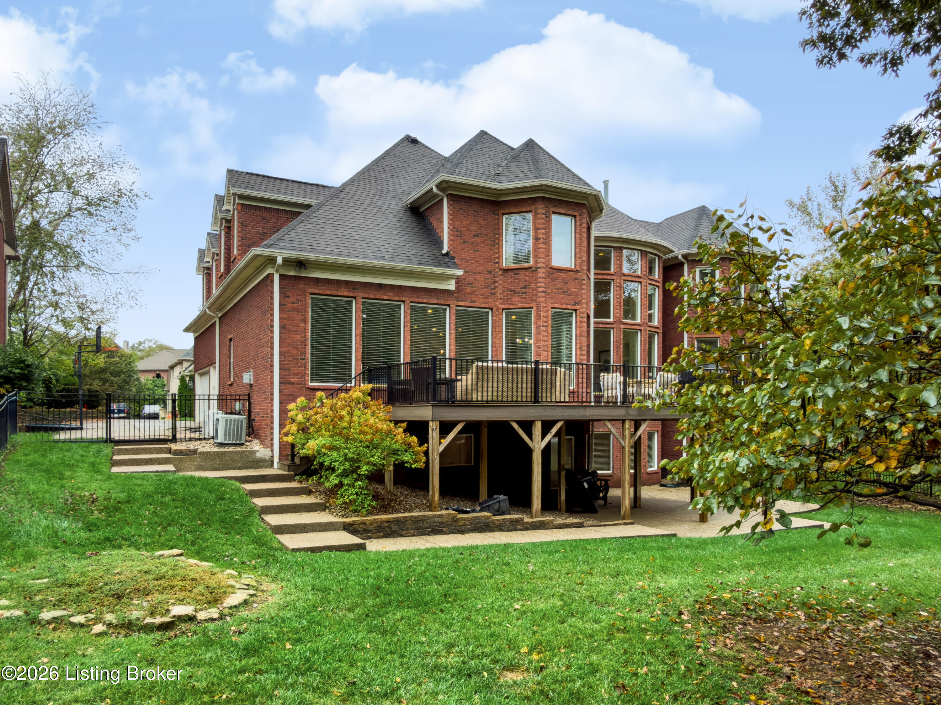 18905 Ridgeleigh Ln