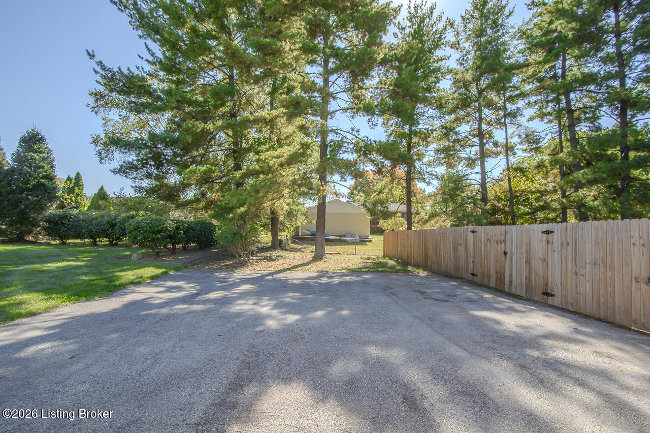 3605 Hunsinger Ln