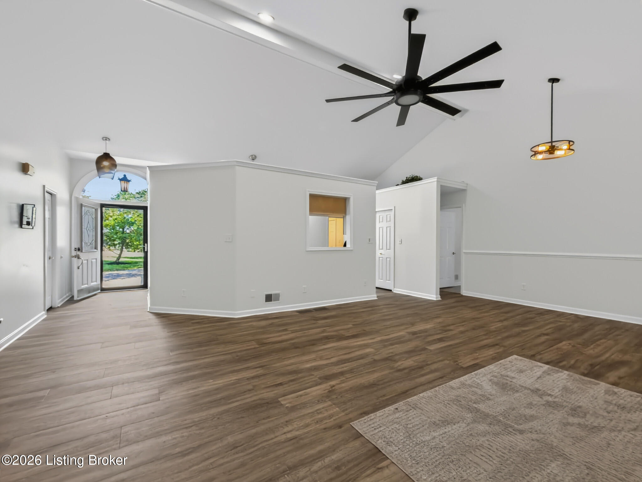 8025 Cedar Glen Ln