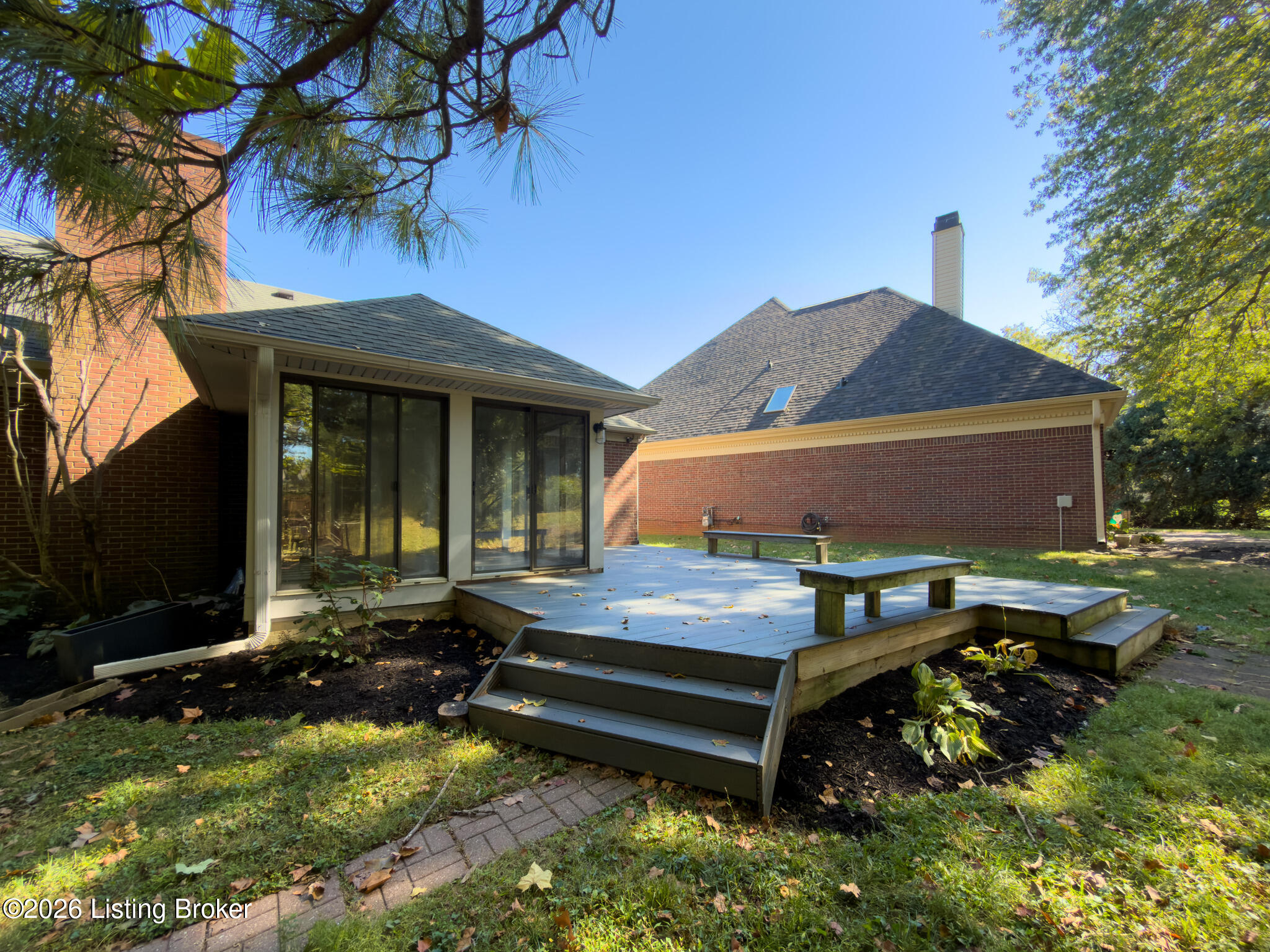 8025 Cedar Glen Ln