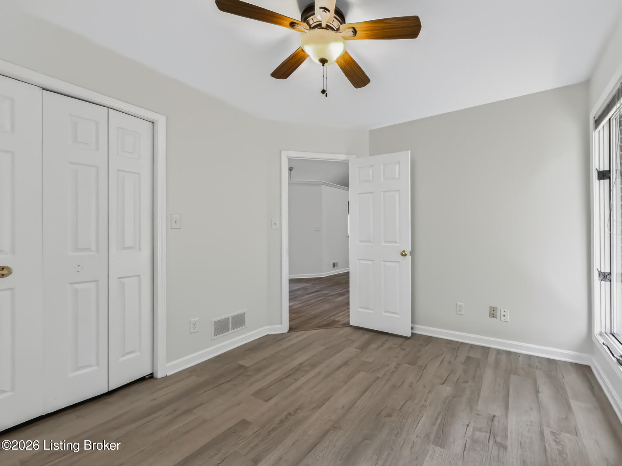 8025 Cedar Glen Ln