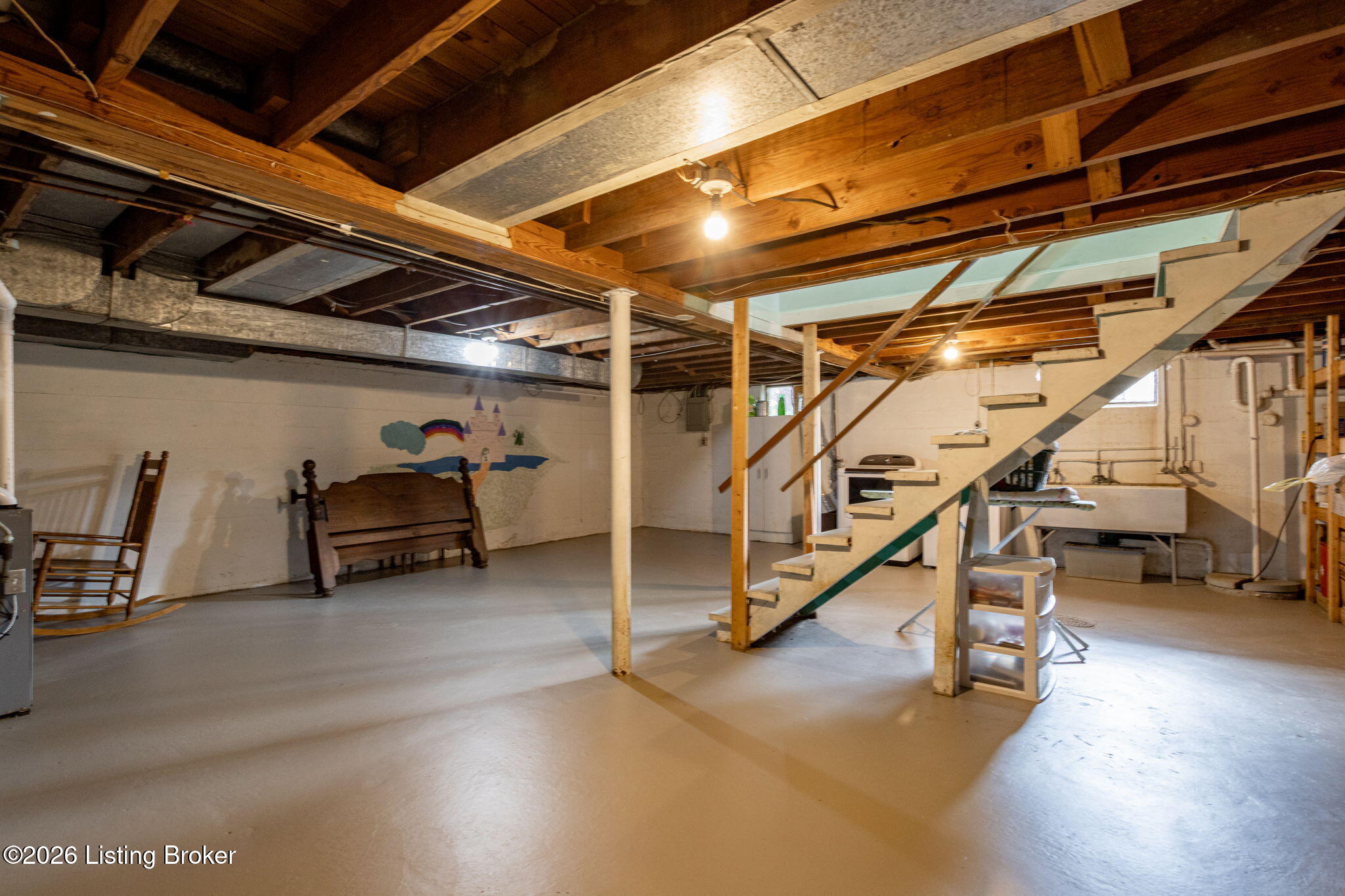 3106 Hewitt Ave