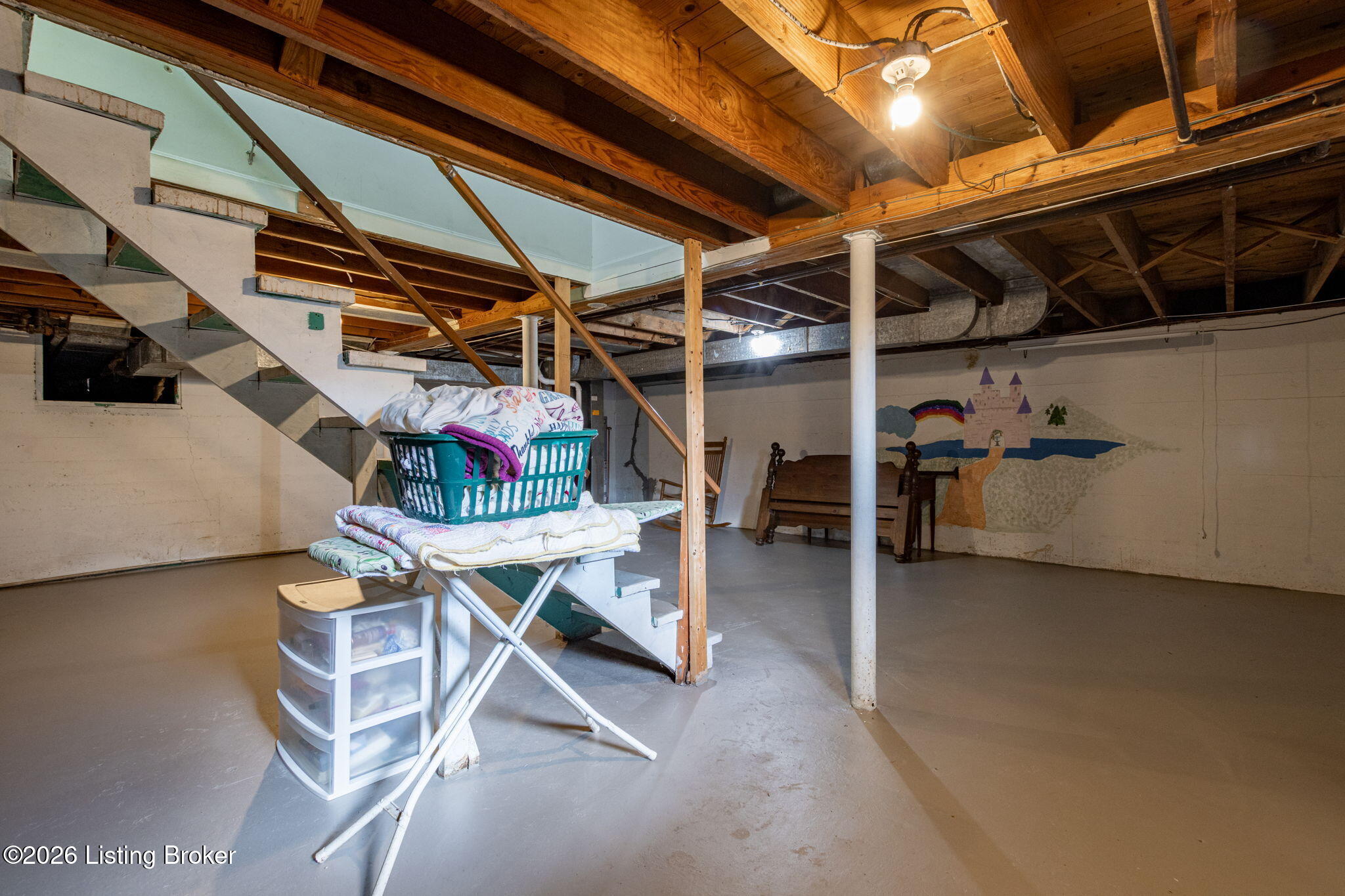 3106 Hewitt Ave