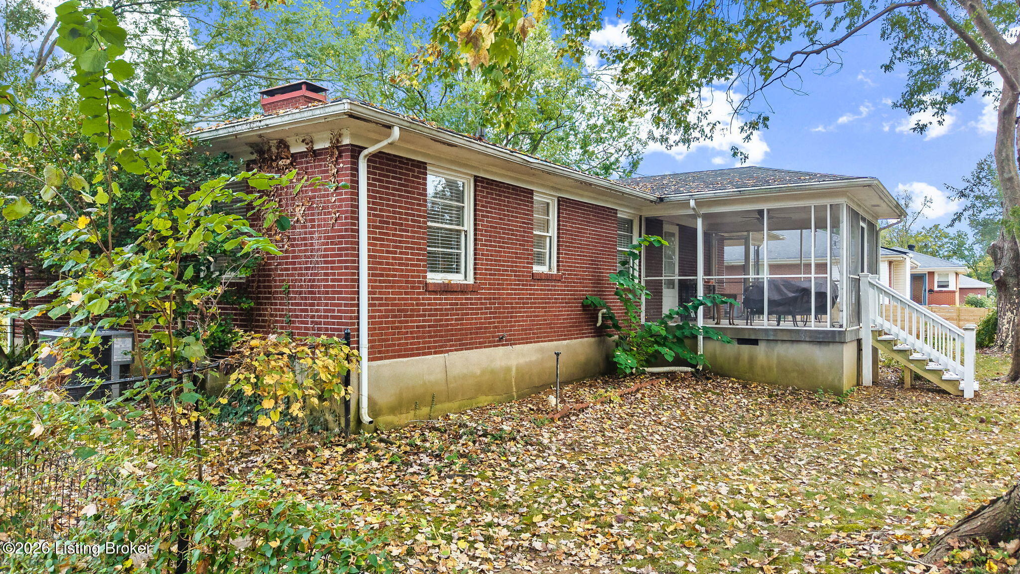 3106 Hewitt Ave