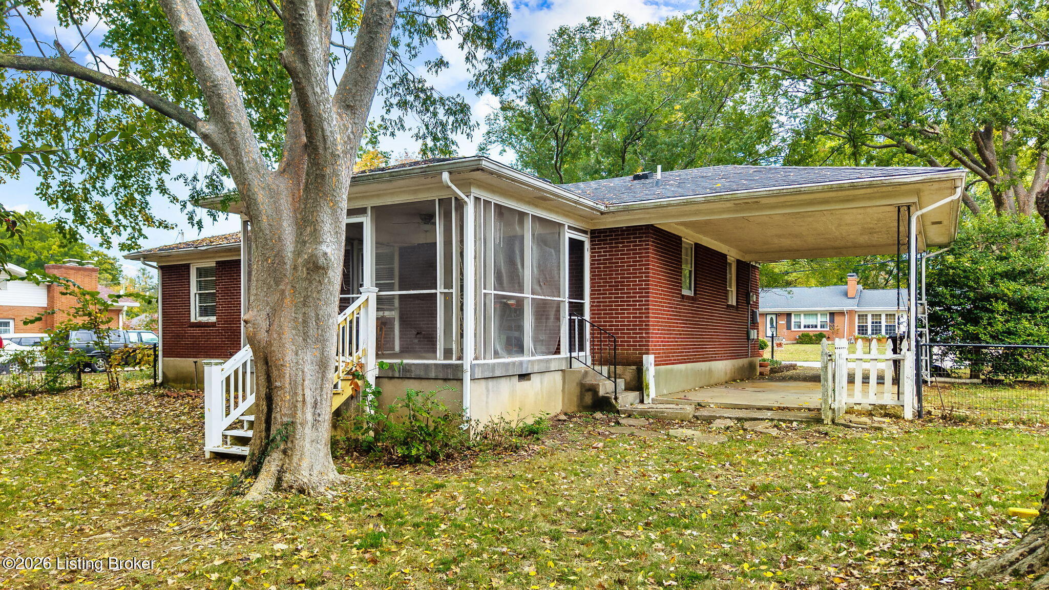 3106 Hewitt Ave