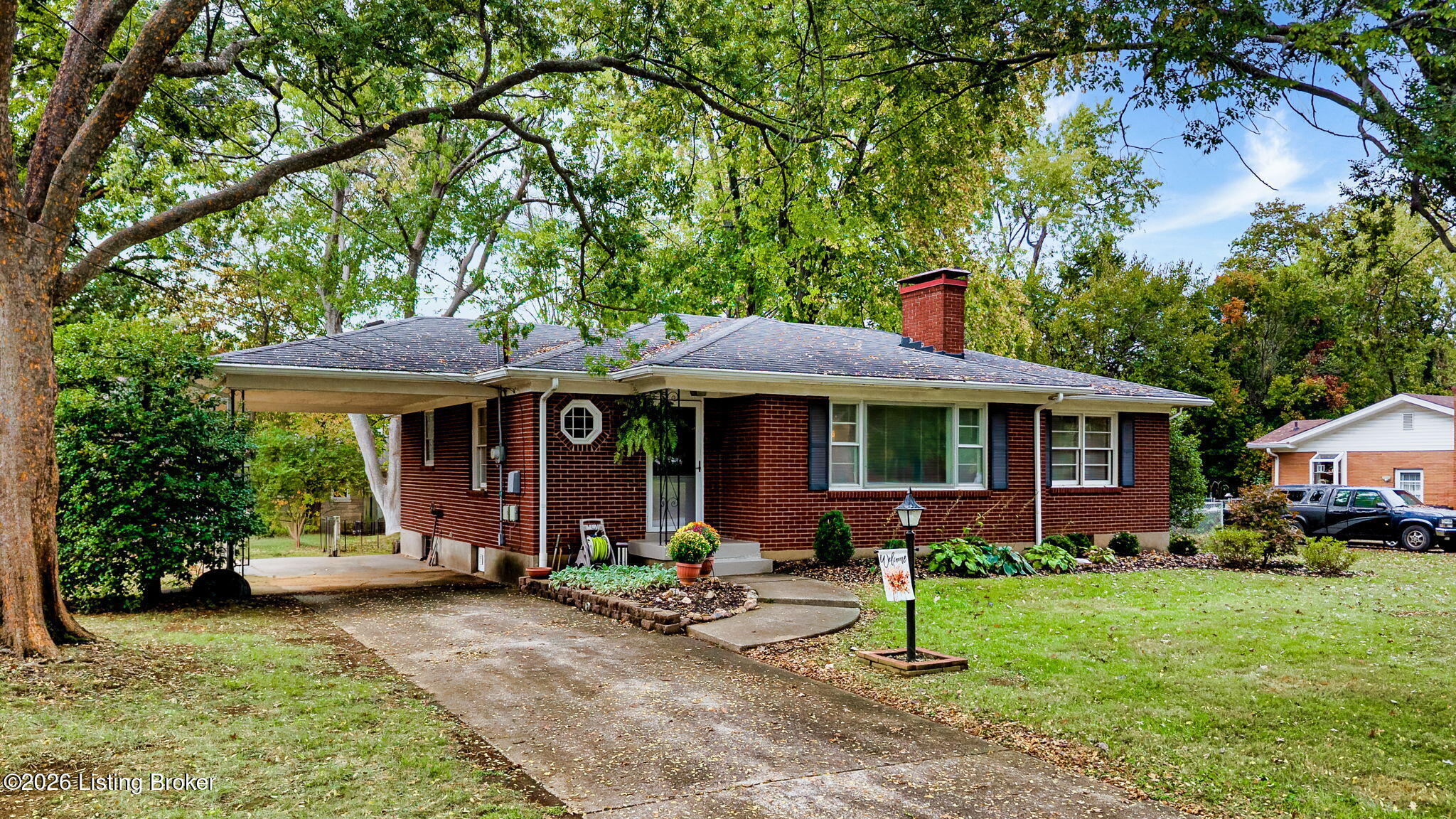 3106 Hewitt Ave