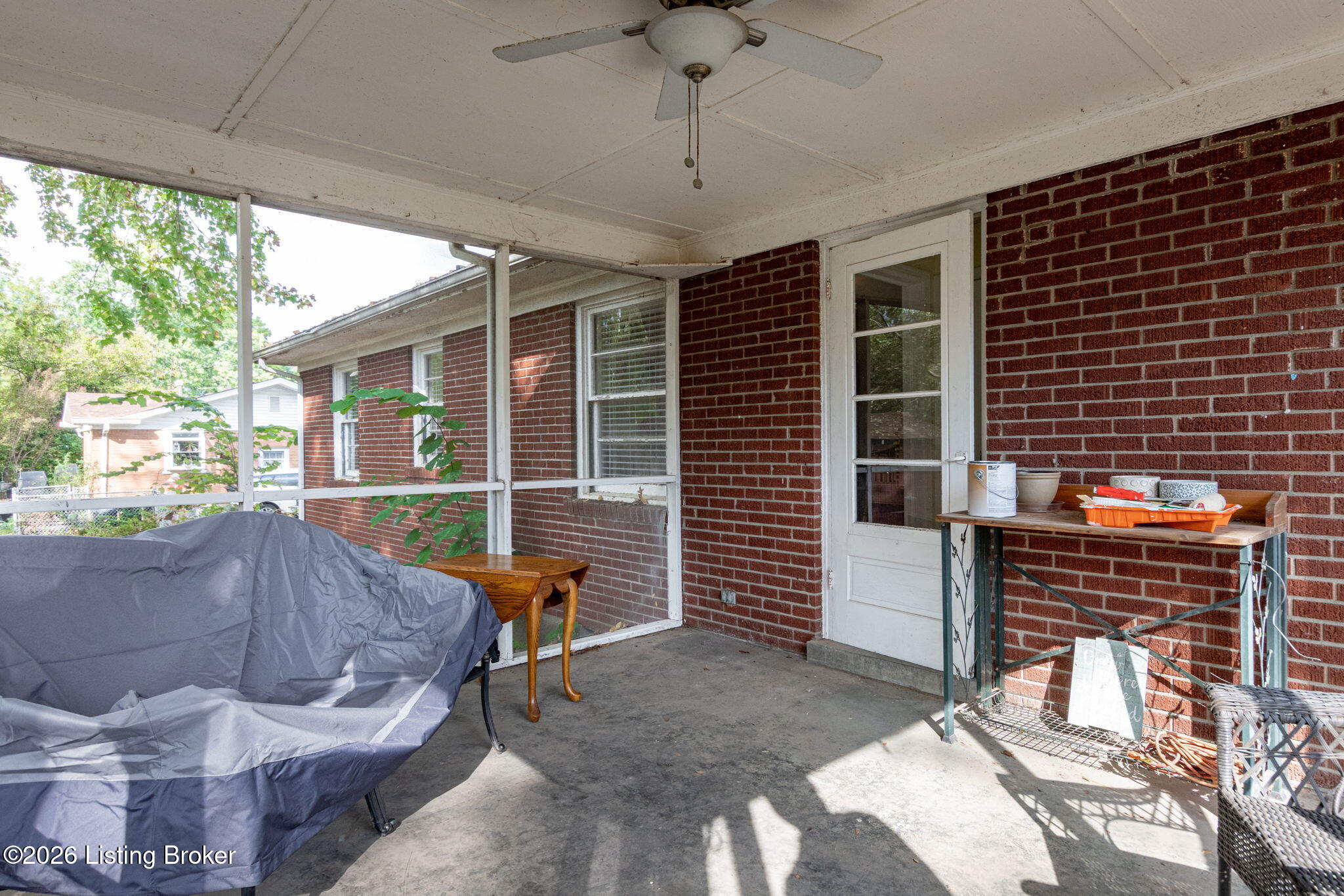 3106 Hewitt Ave