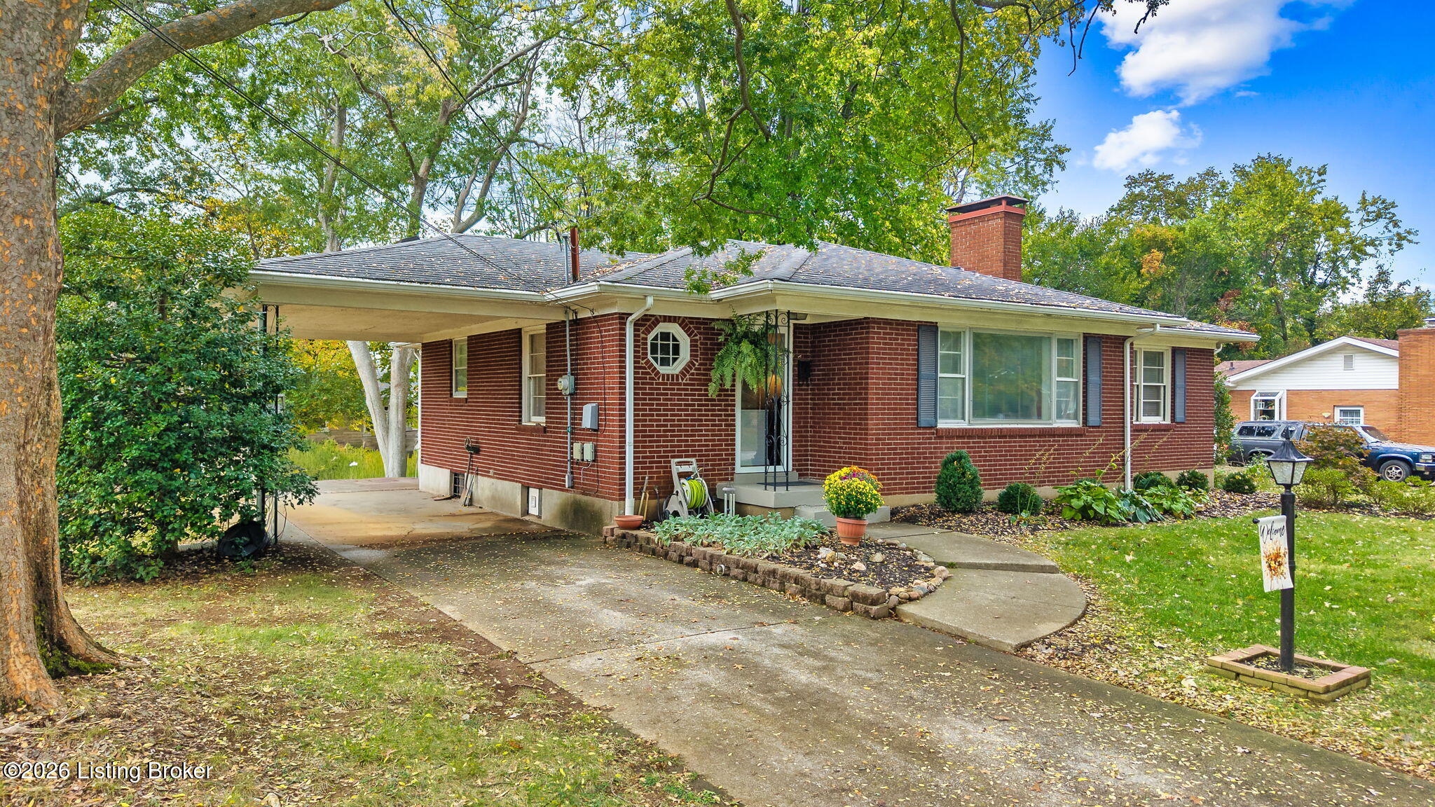 3106 Hewitt Ave