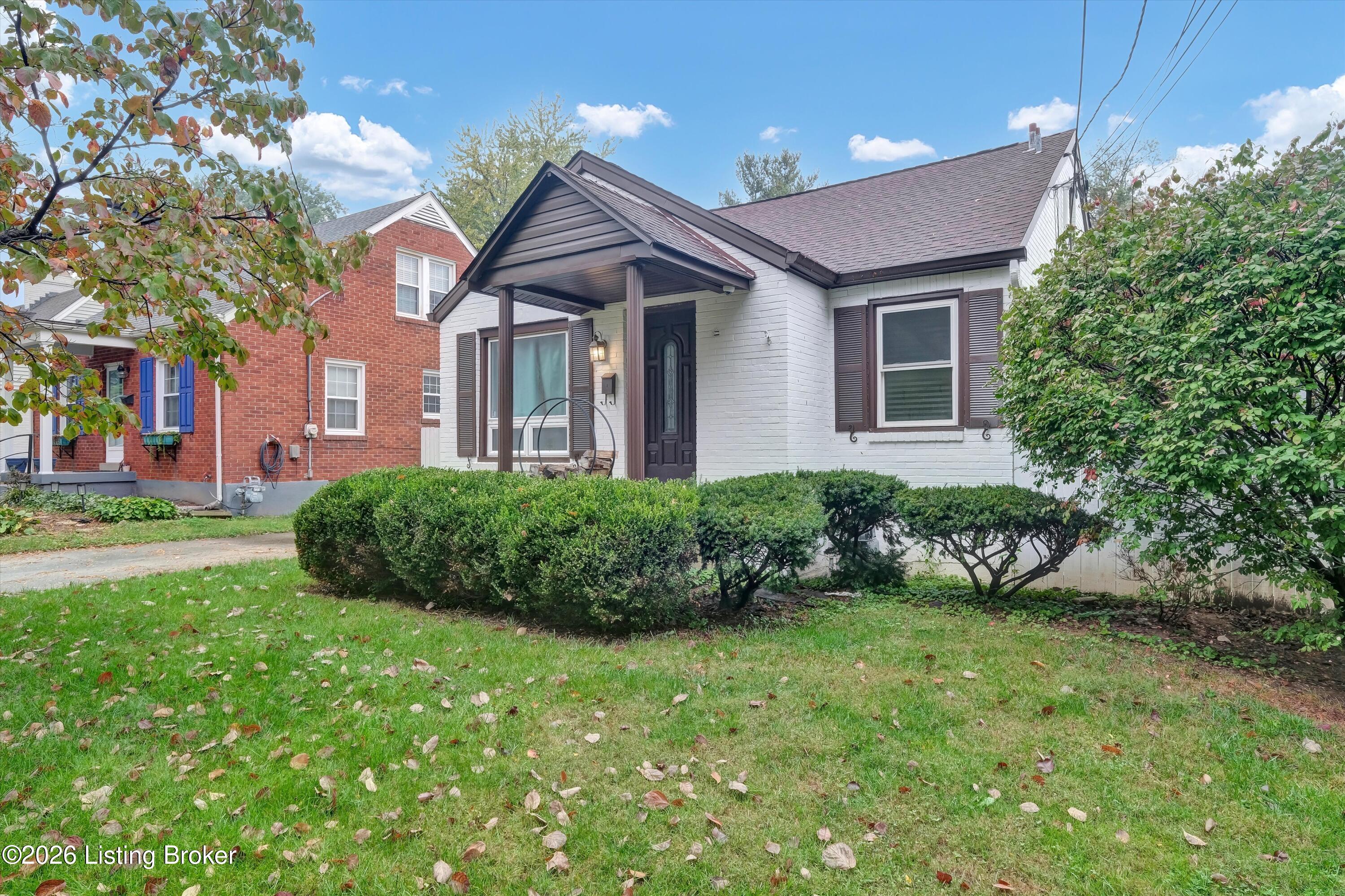 3505 Warner Ave