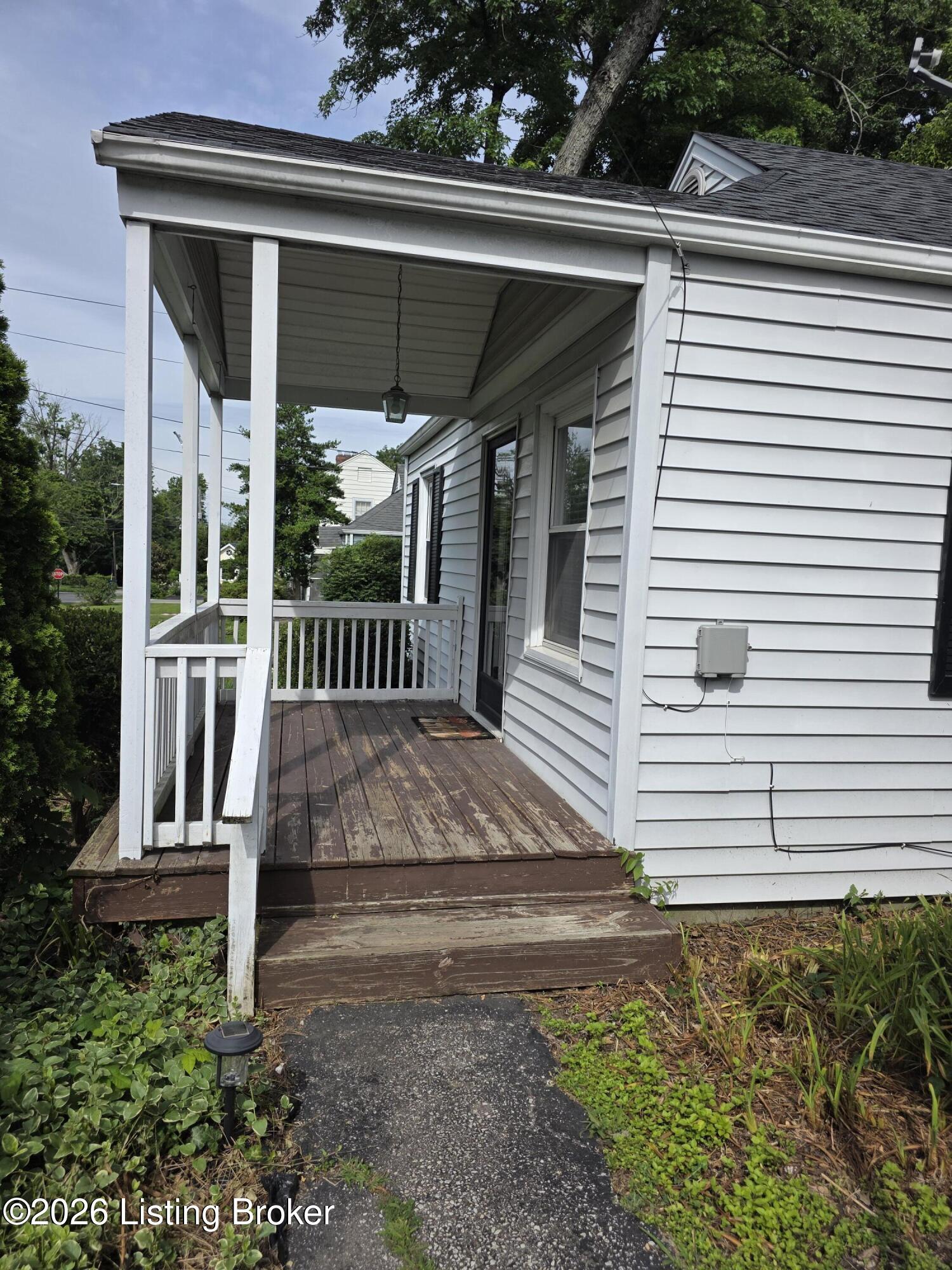 11907 Locust Rd