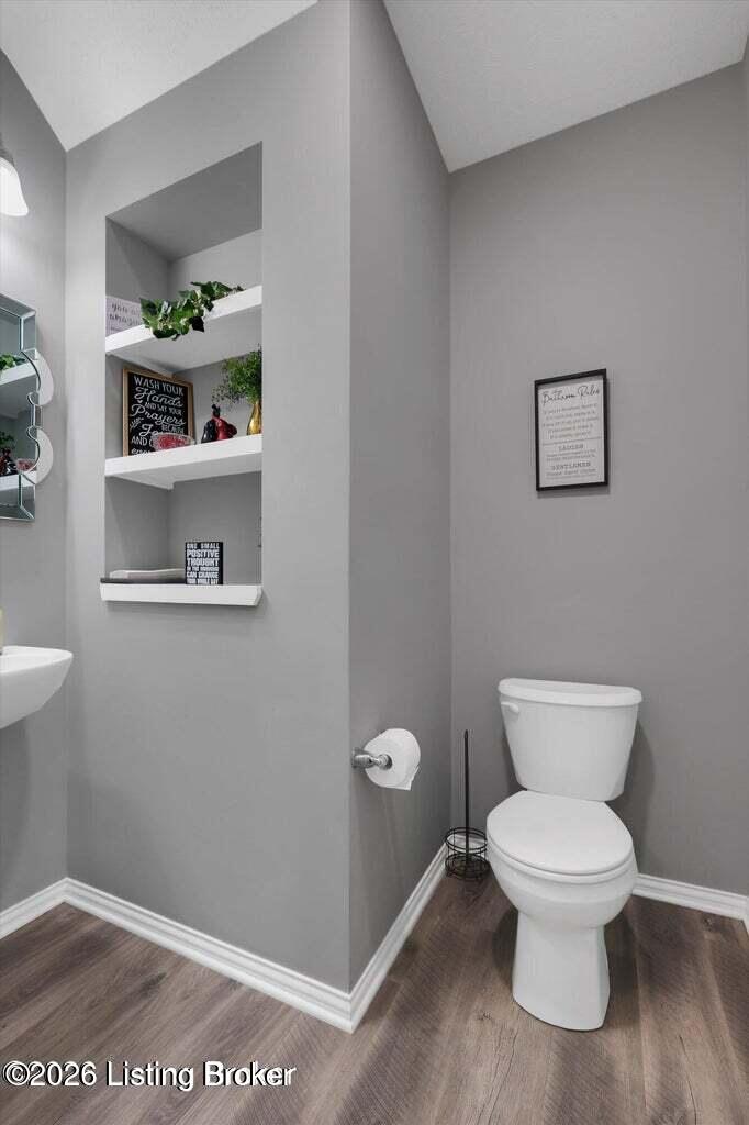 6522 Oak Village Dr