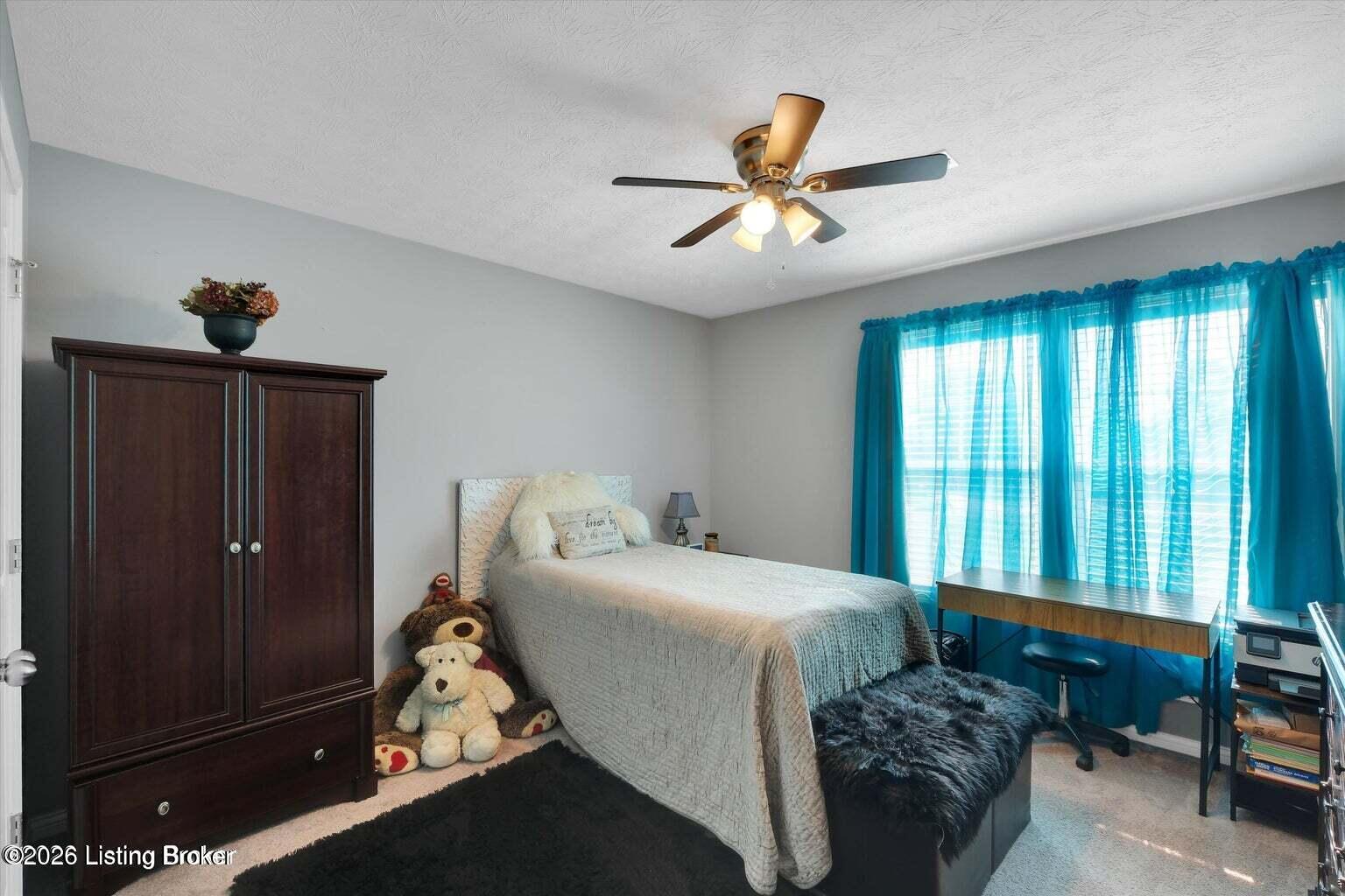 6522 Oak Village Dr