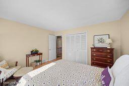 7715 Fairmeadows Ln